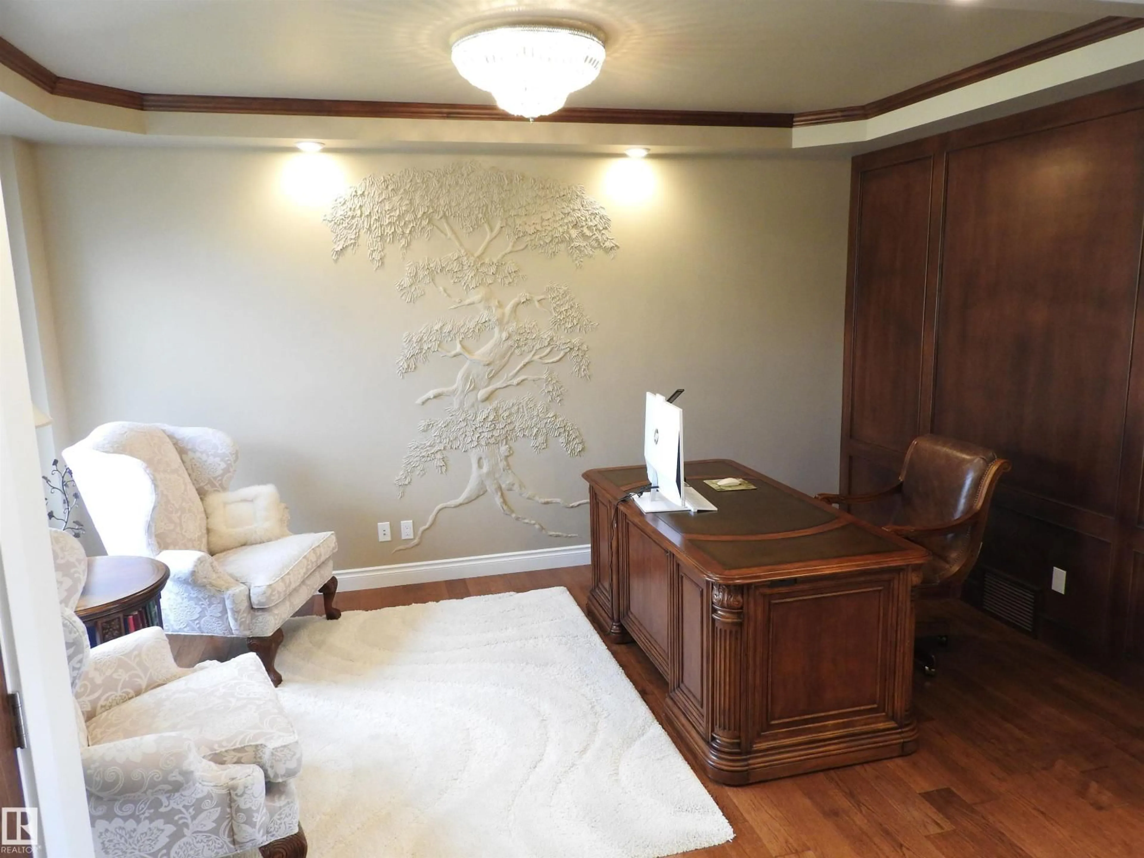 A pic of a room for 1111 HAINSTOCK GREEN, Edmonton Alberta T6W2T8