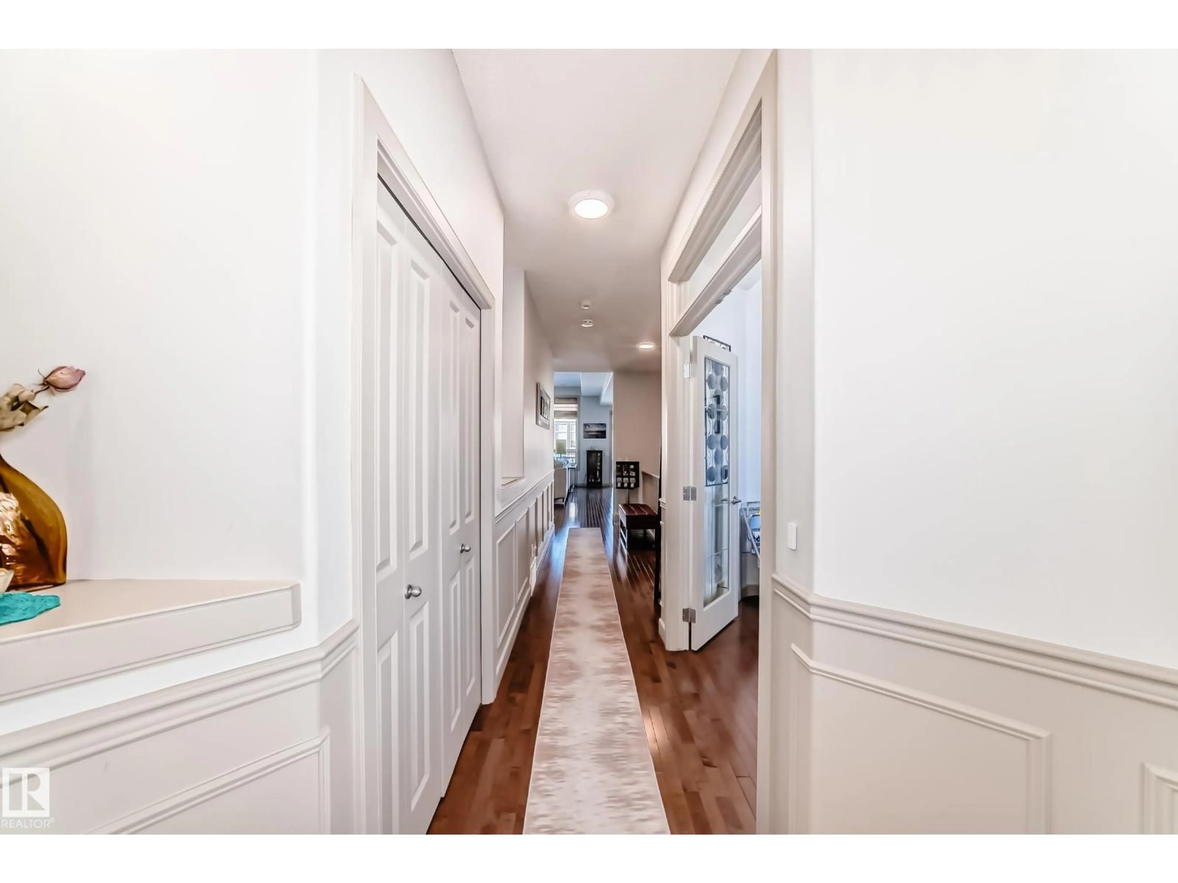 Indoor foyer for 26 - 841 156 ST, Edmonton Alberta T6R0B3