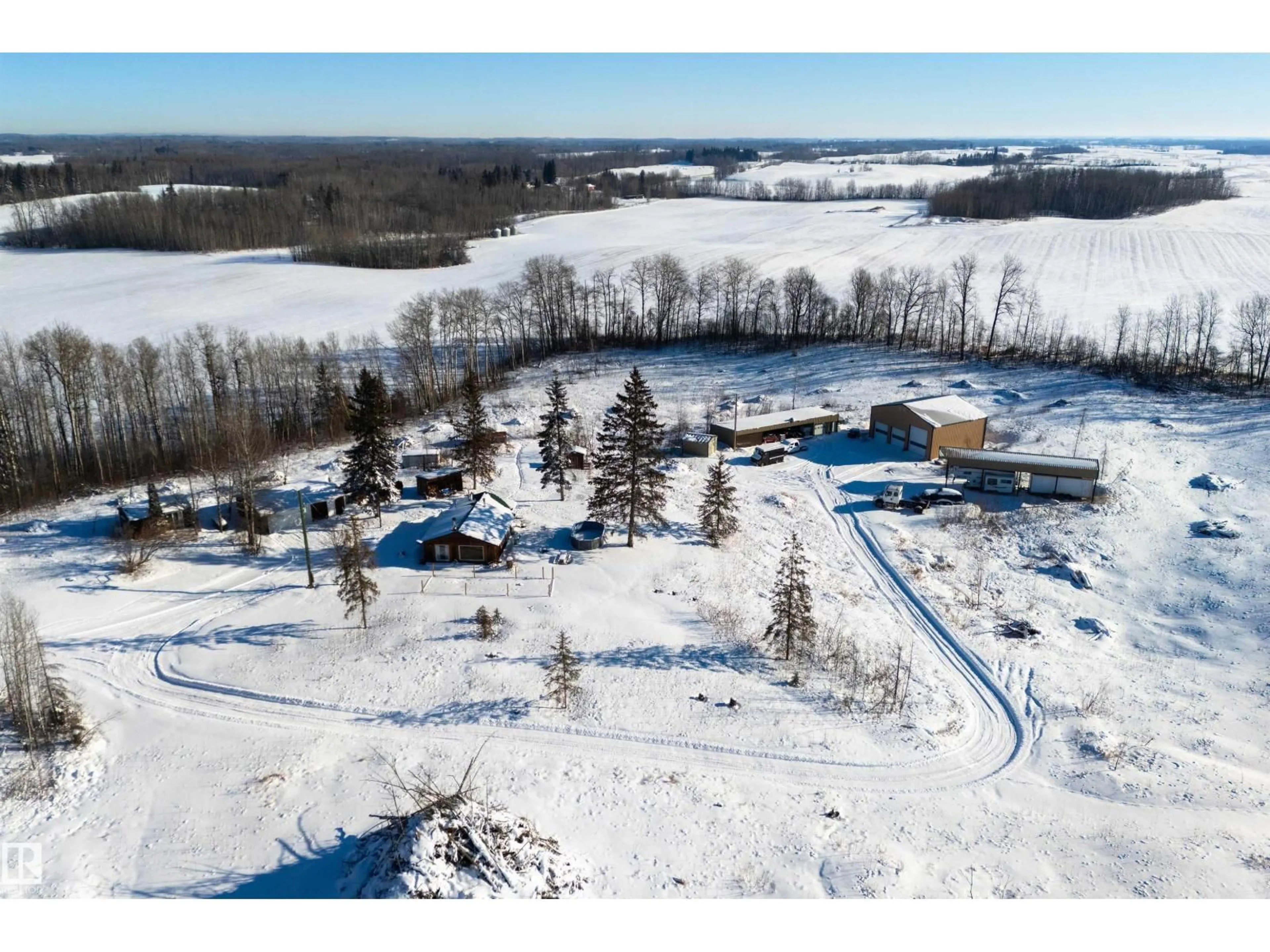 A pic from outside/outdoor area/front of a property/back of a property/a pic from drone, unknown for 52309 RGE ROAD 22, Rural Parkland County Alberta T7Y2J2