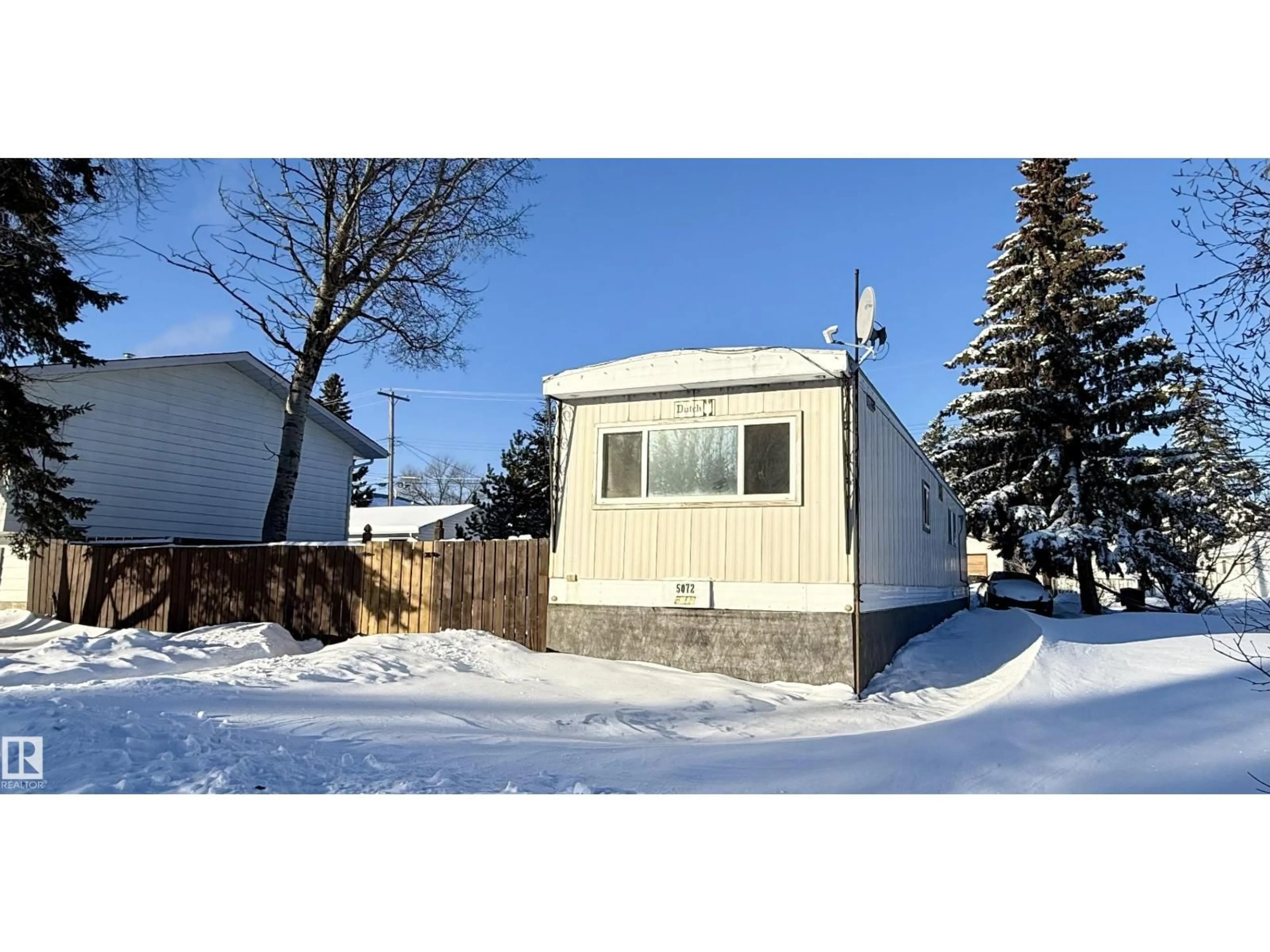 Shed for 5072 43 ST, Drayton Valley Alberta T7A1B8