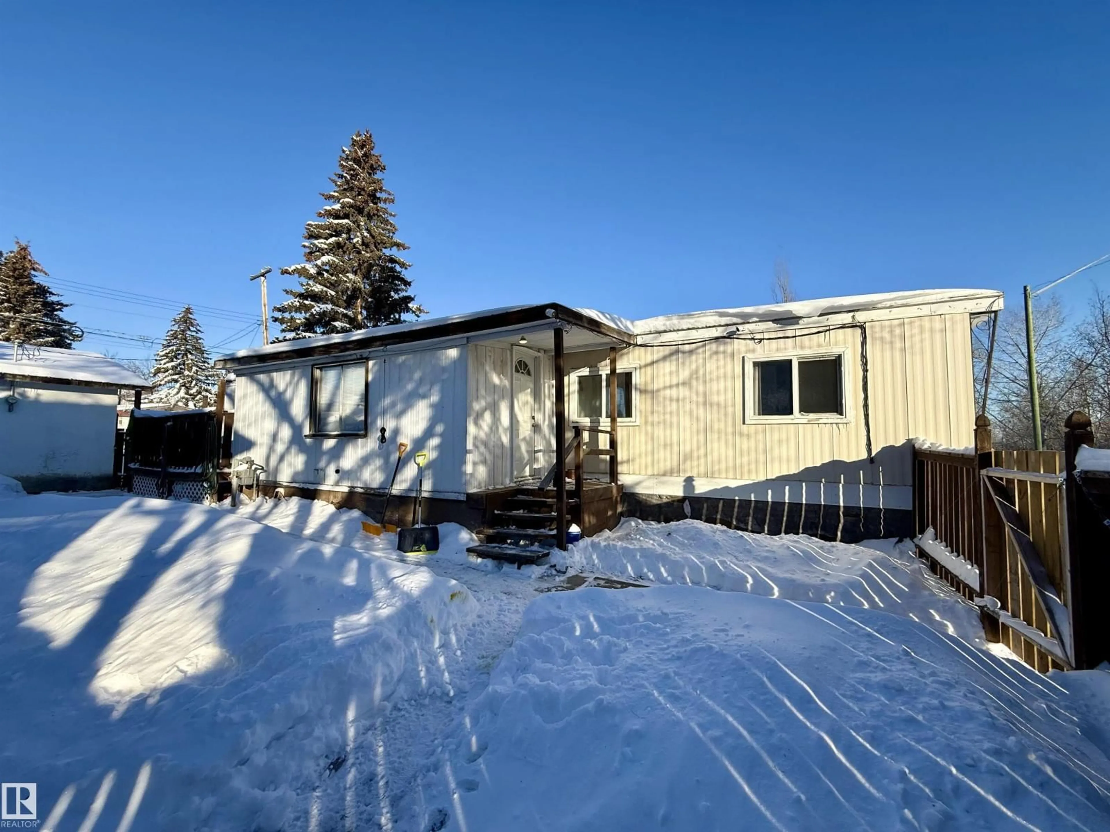 Unknown for 5072 43 ST, Drayton Valley Alberta T7A1B8