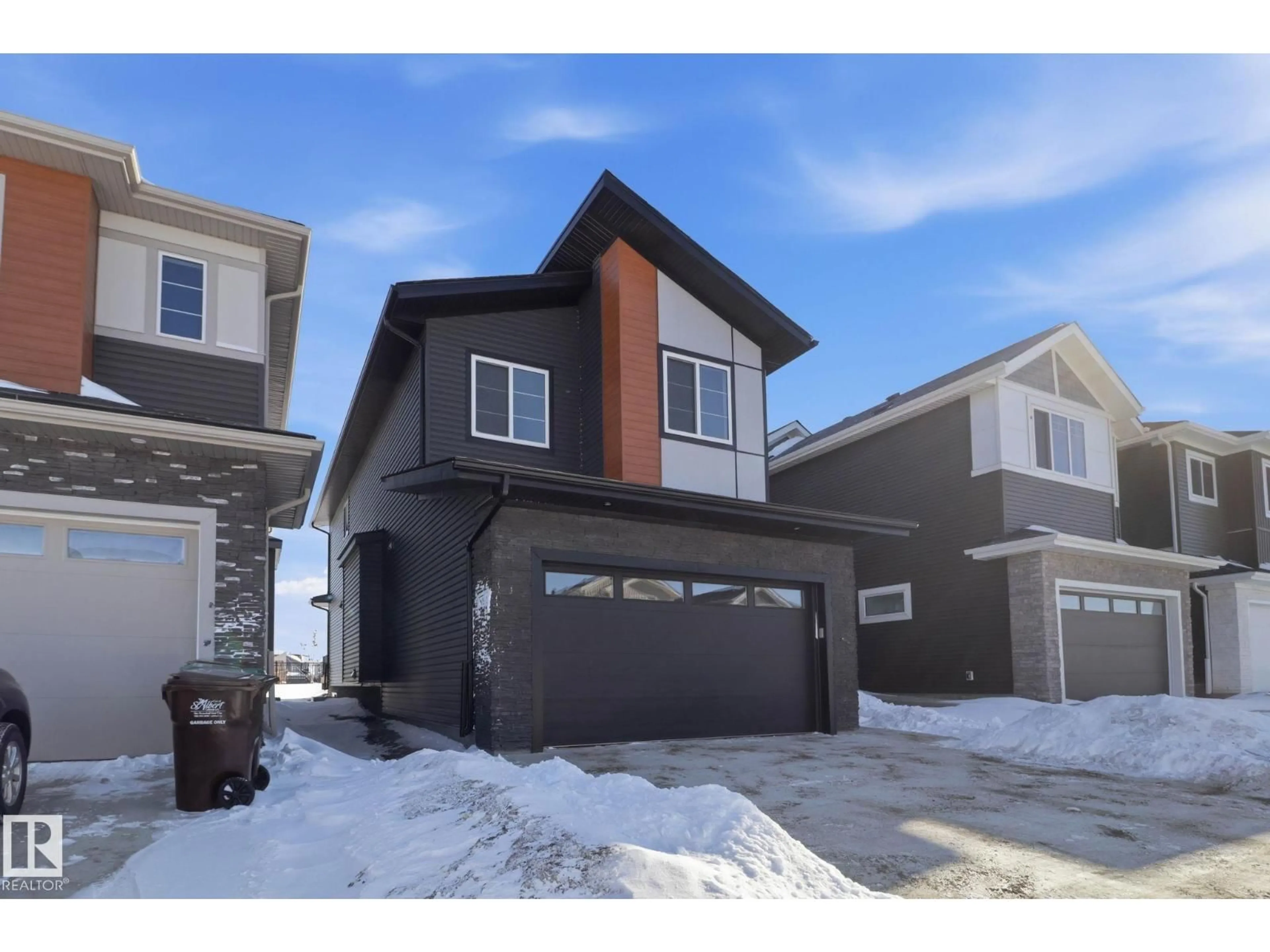 Home with vinyl exterior material, street for 90 ELDRIDGE PT, St. Albert Alberta T8N8C4