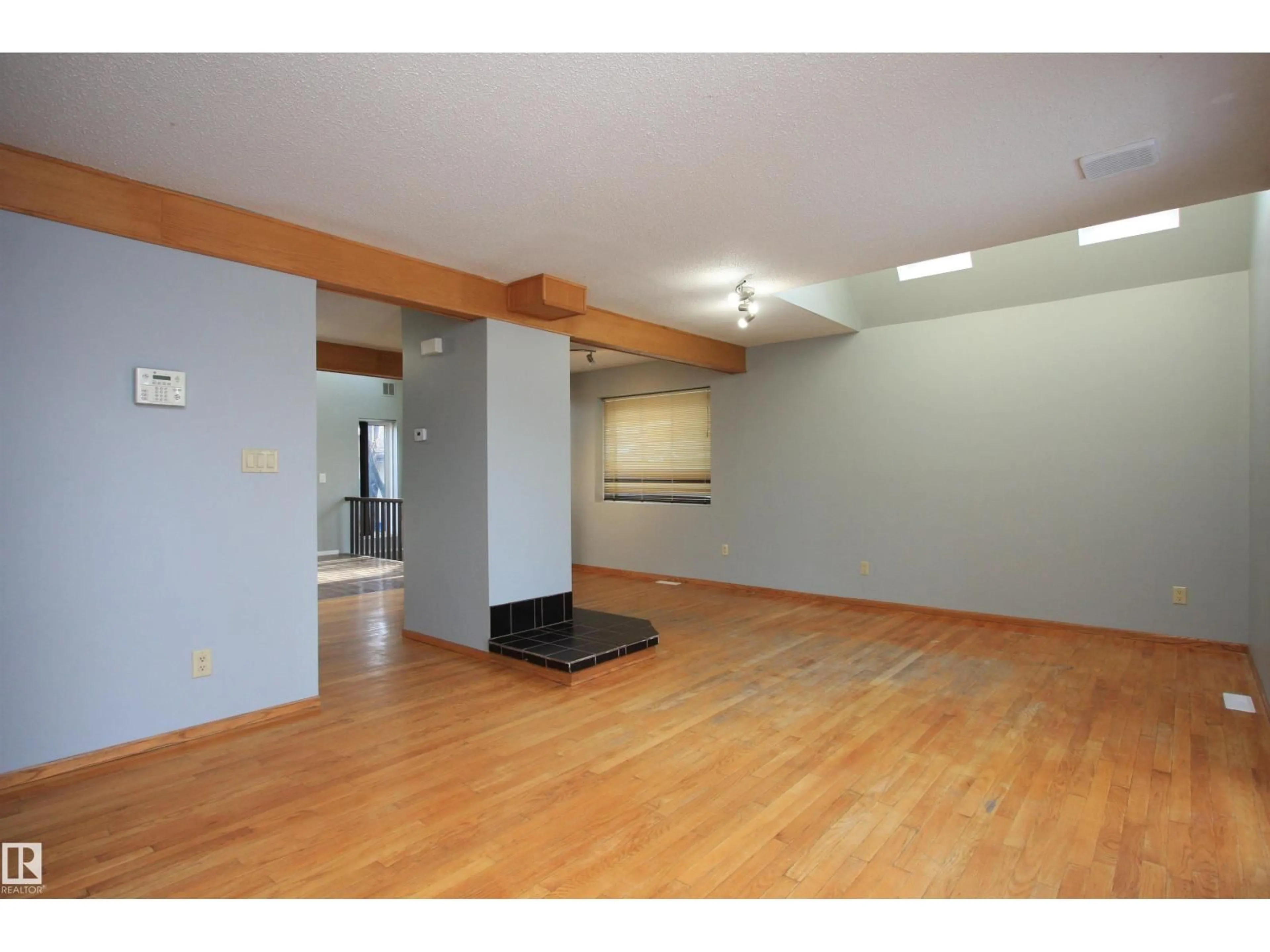 Unknown for 3905 65 ST, Camrose Alberta T4V3R9