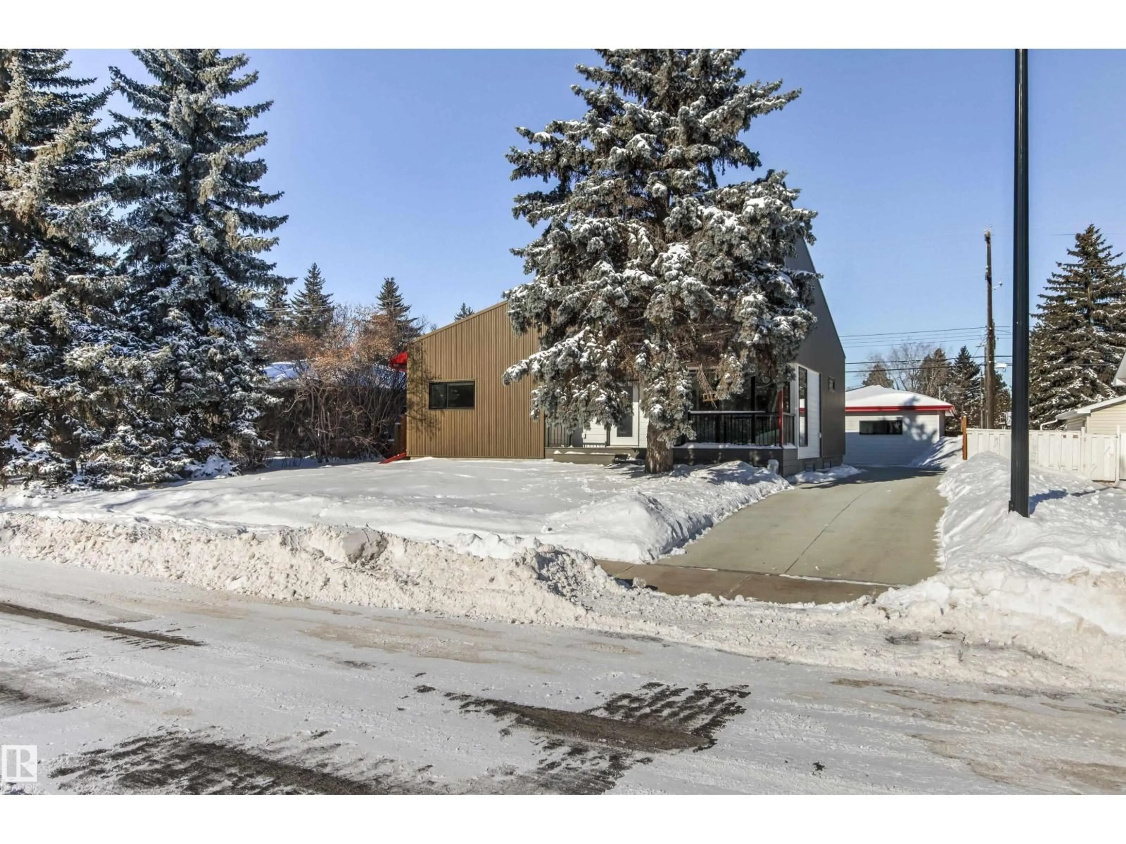 Unknown for 14412 80 AV, Edmonton Alberta T5K3K3