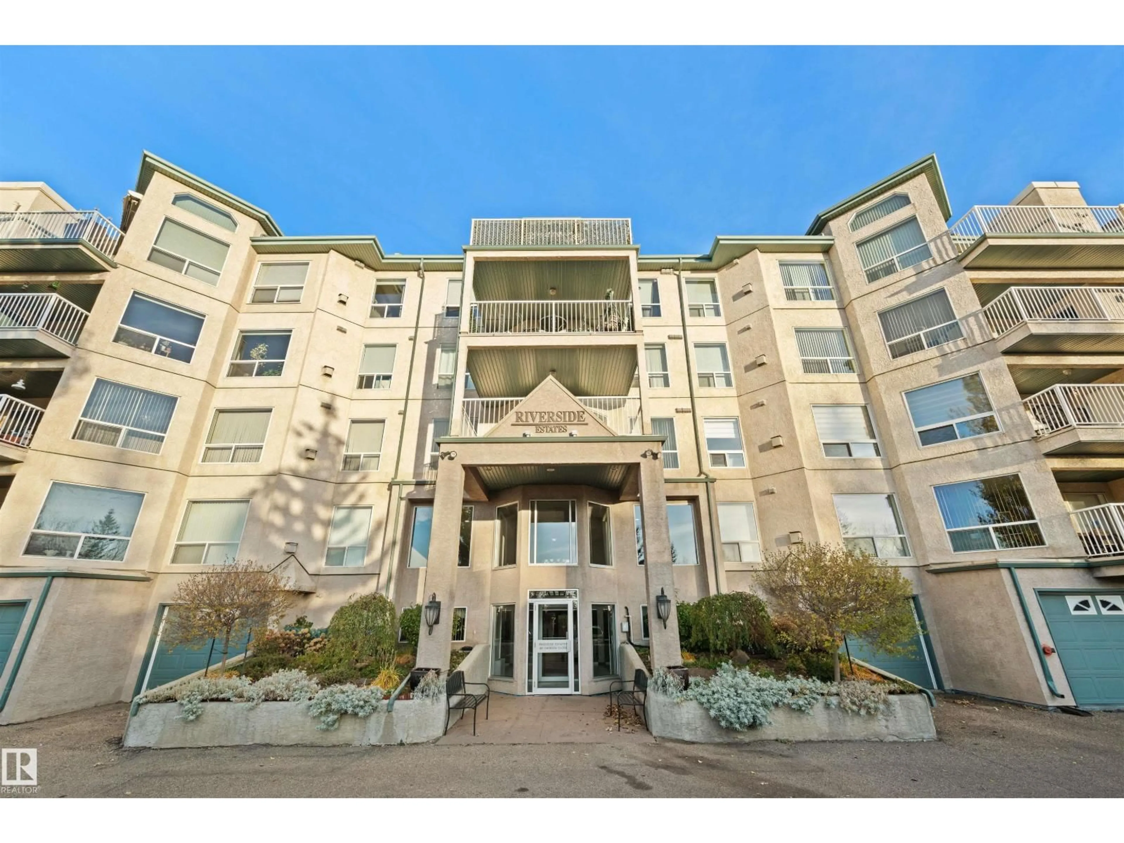 Indoor foyer for 406 - 182 HADDOW CL, Edmonton Alberta T6R2V1