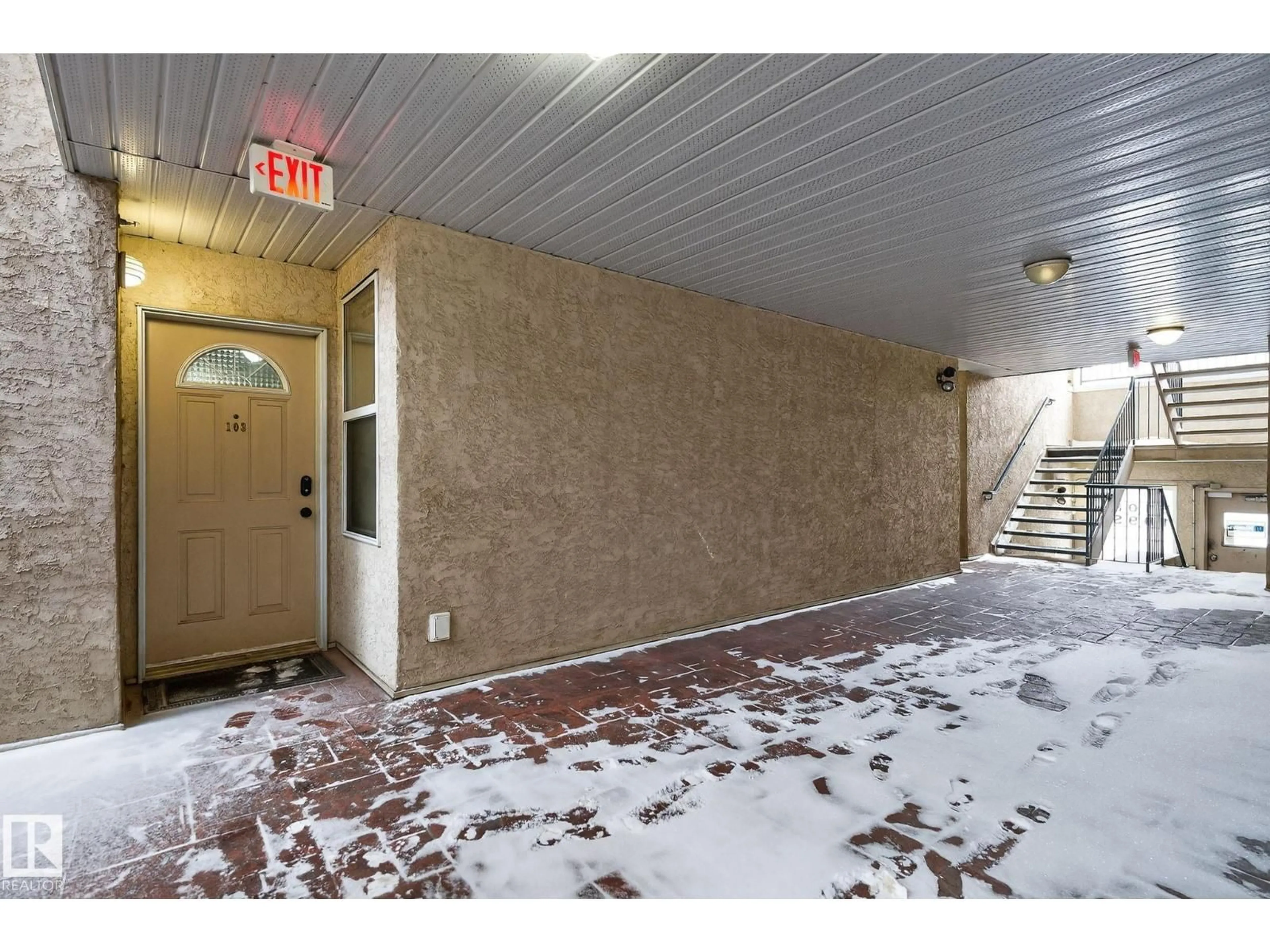 Indoor foyer for #103 - 8108 109 ST NW, Edmonton Alberta T6G2V7