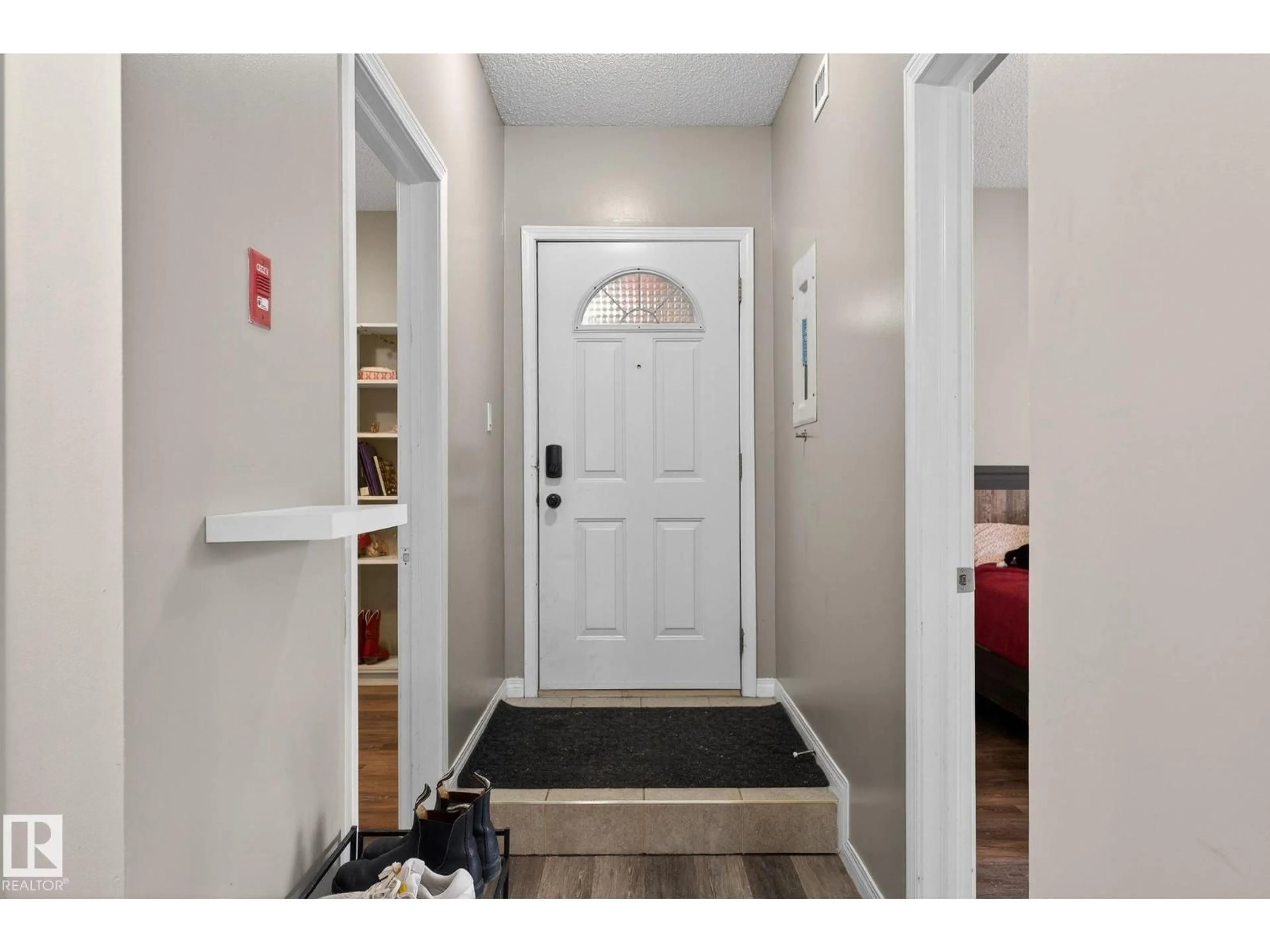 Indoor entryway for #103 - 8108 109 ST NW, Edmonton Alberta T6G2V7