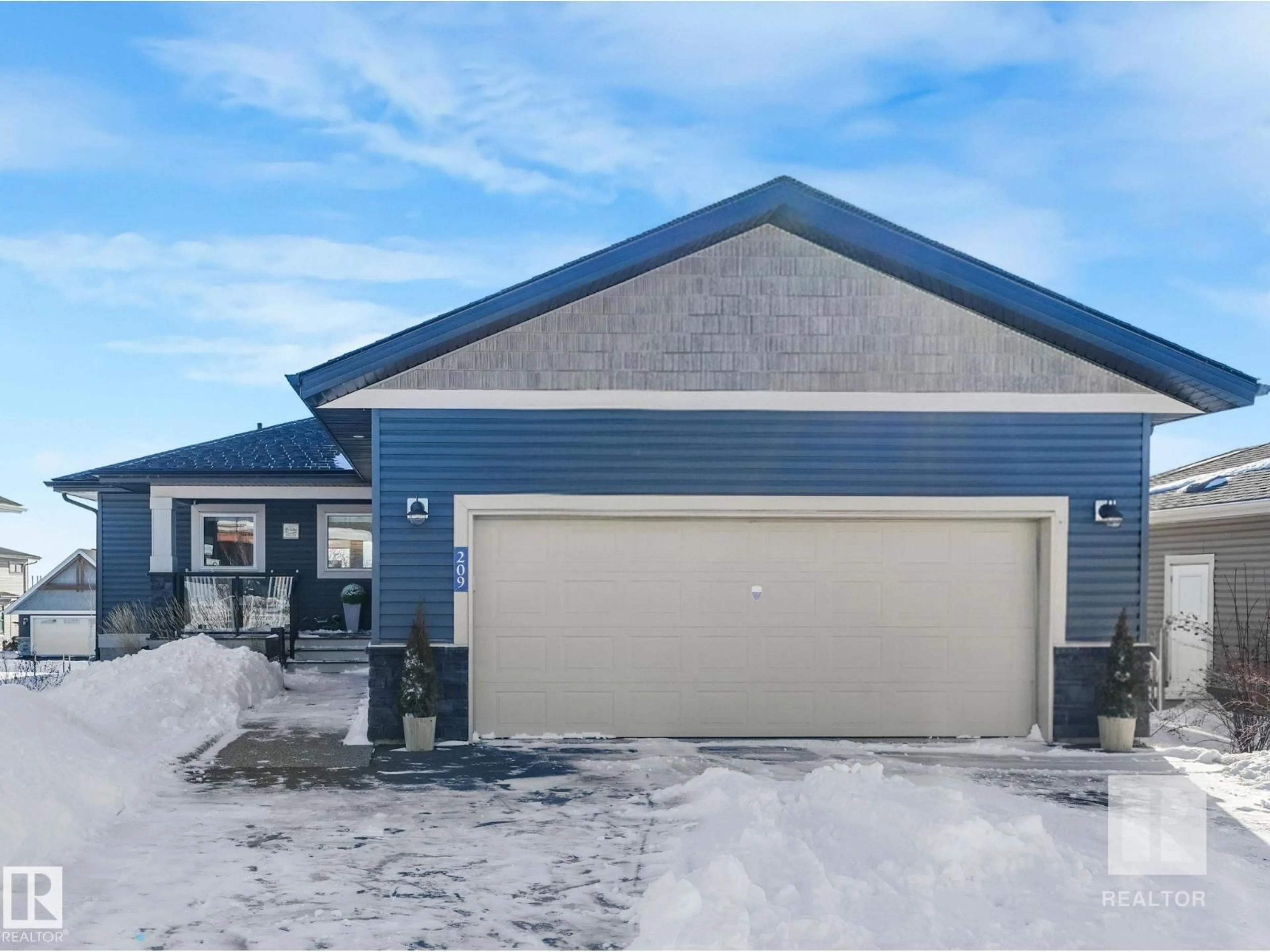 Indoor garage for 209 - 55101 STE. ANNE TR, Rural Lac Ste. Anne County Alberta T0E1A1