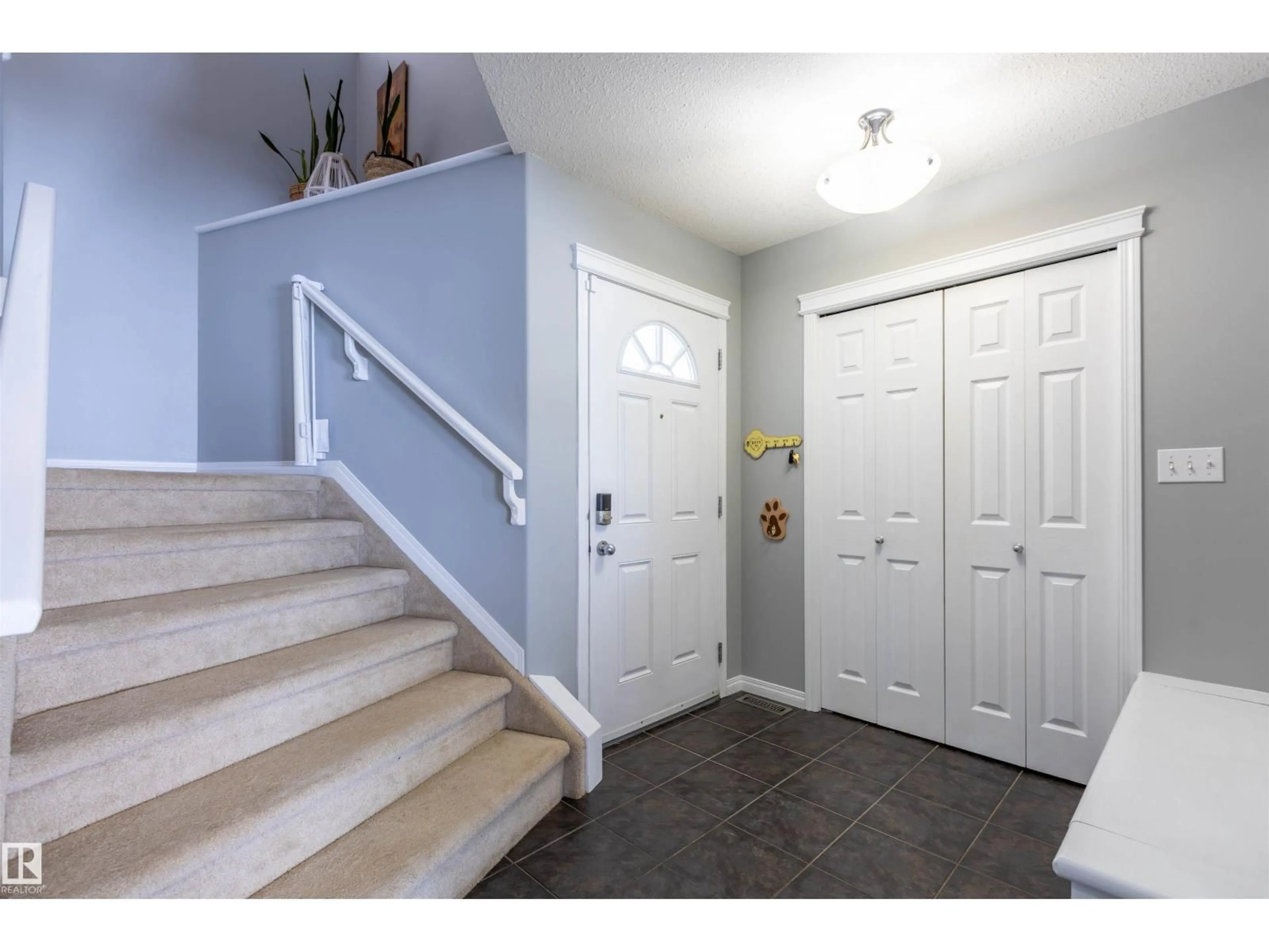 Indoor entryway for 9508 107 AV, Morinville Alberta T8R0C7