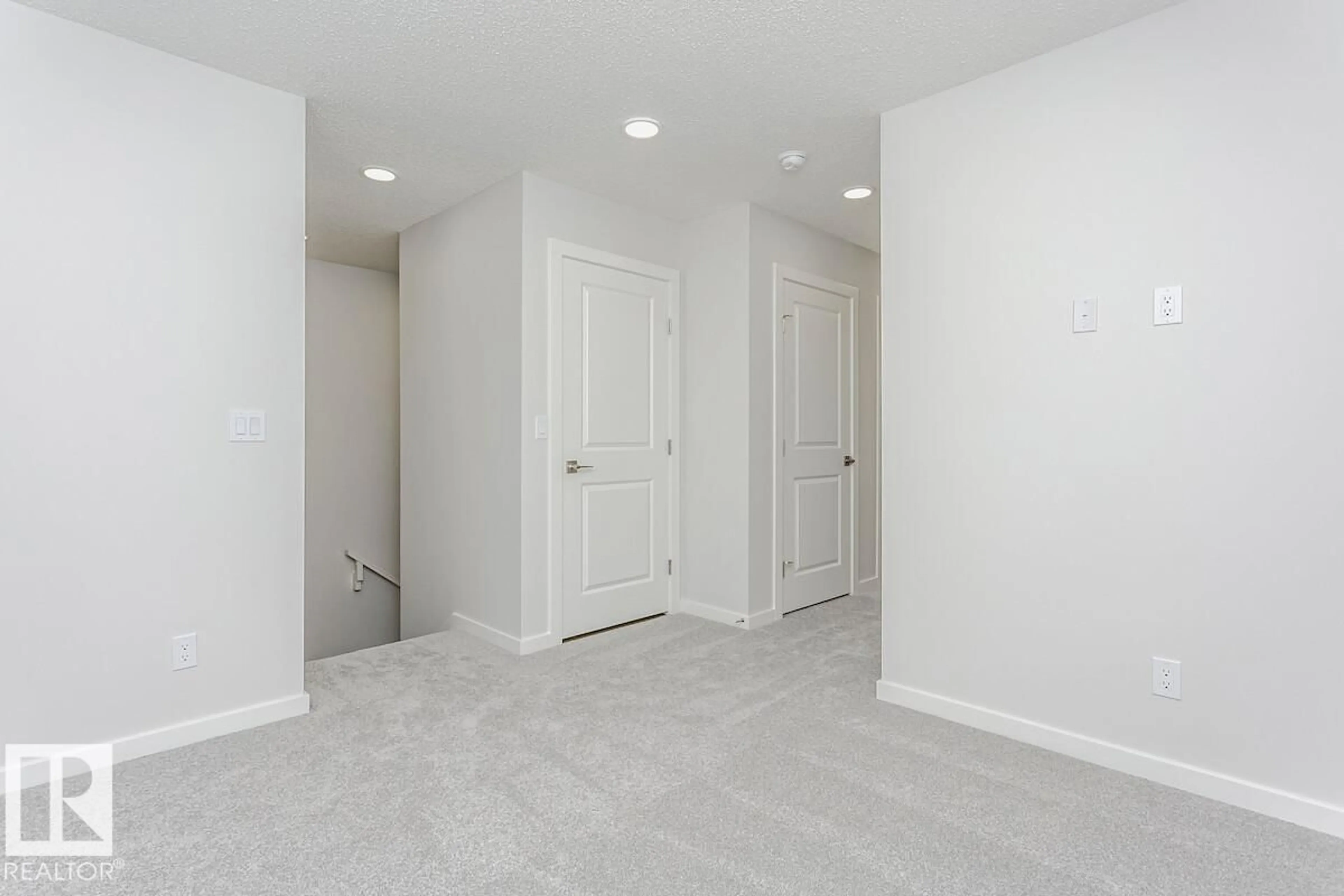Indoor entryway for 61 GAMBEL LO, Spruce Grove Alberta T7X0C9
