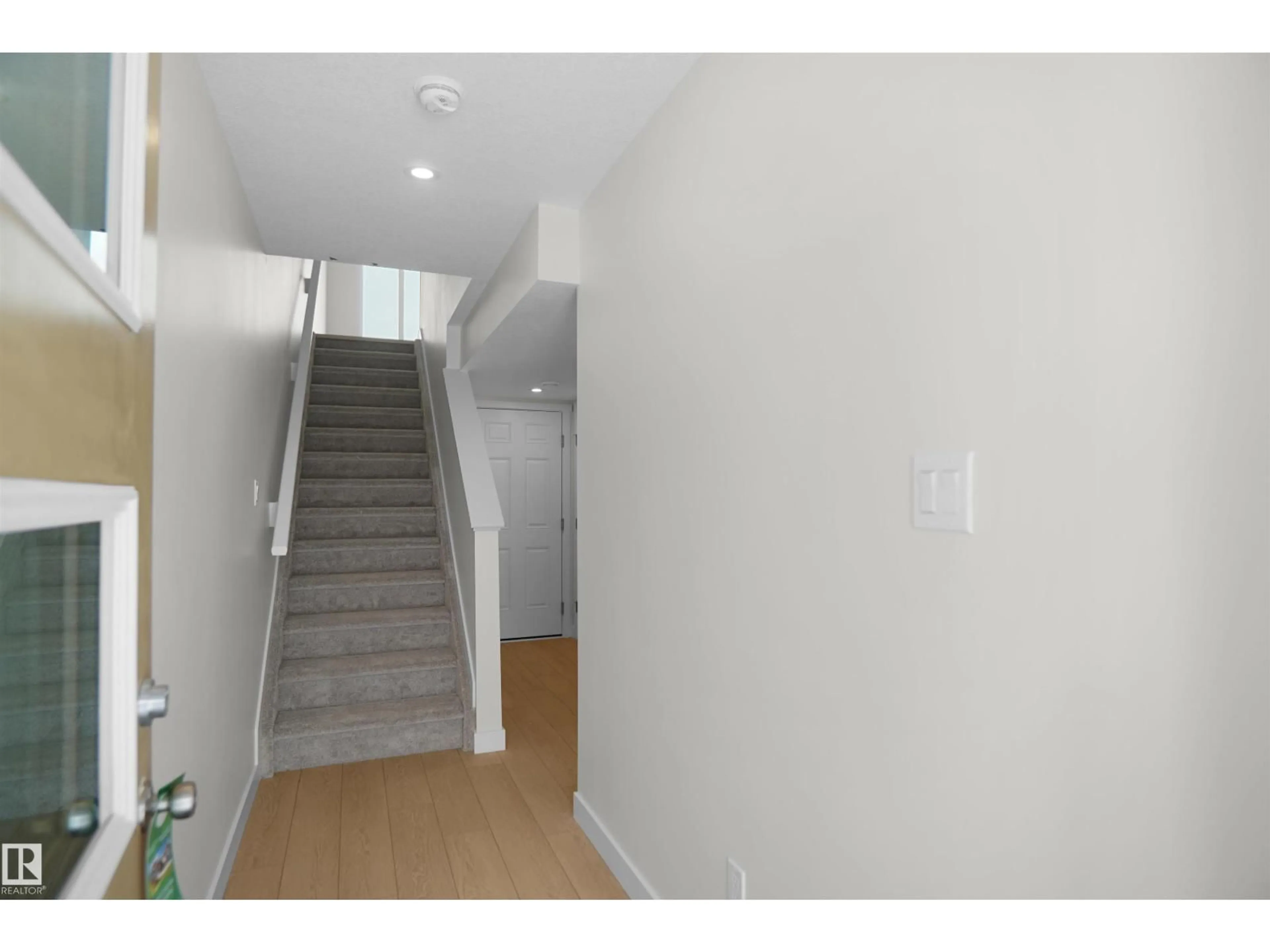 Unknown for 5131 RIVER'S EDGE WY, Edmonton Alberta T6M3B6