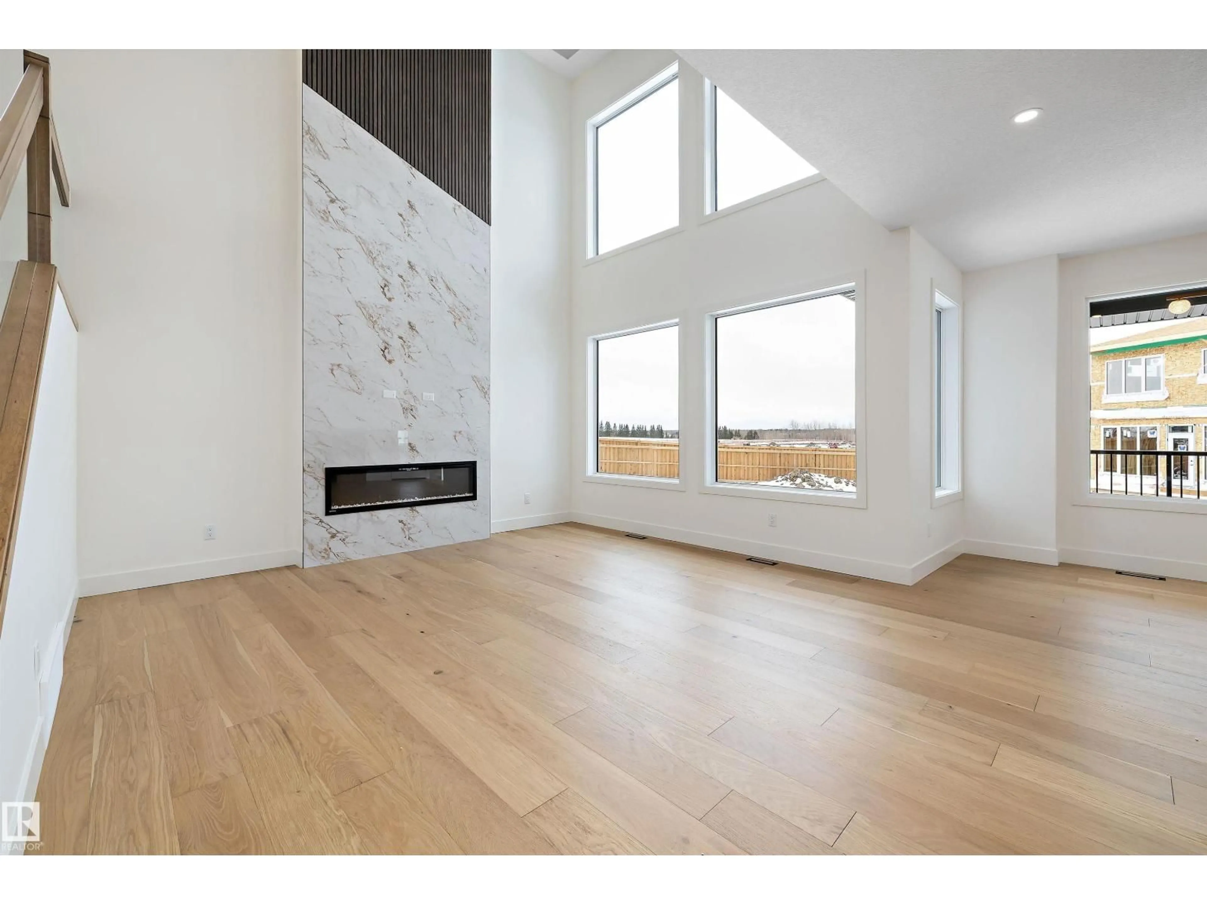 A pic of a room for 6871 KNOX LO SW, Edmonton Alberta T6W4R4