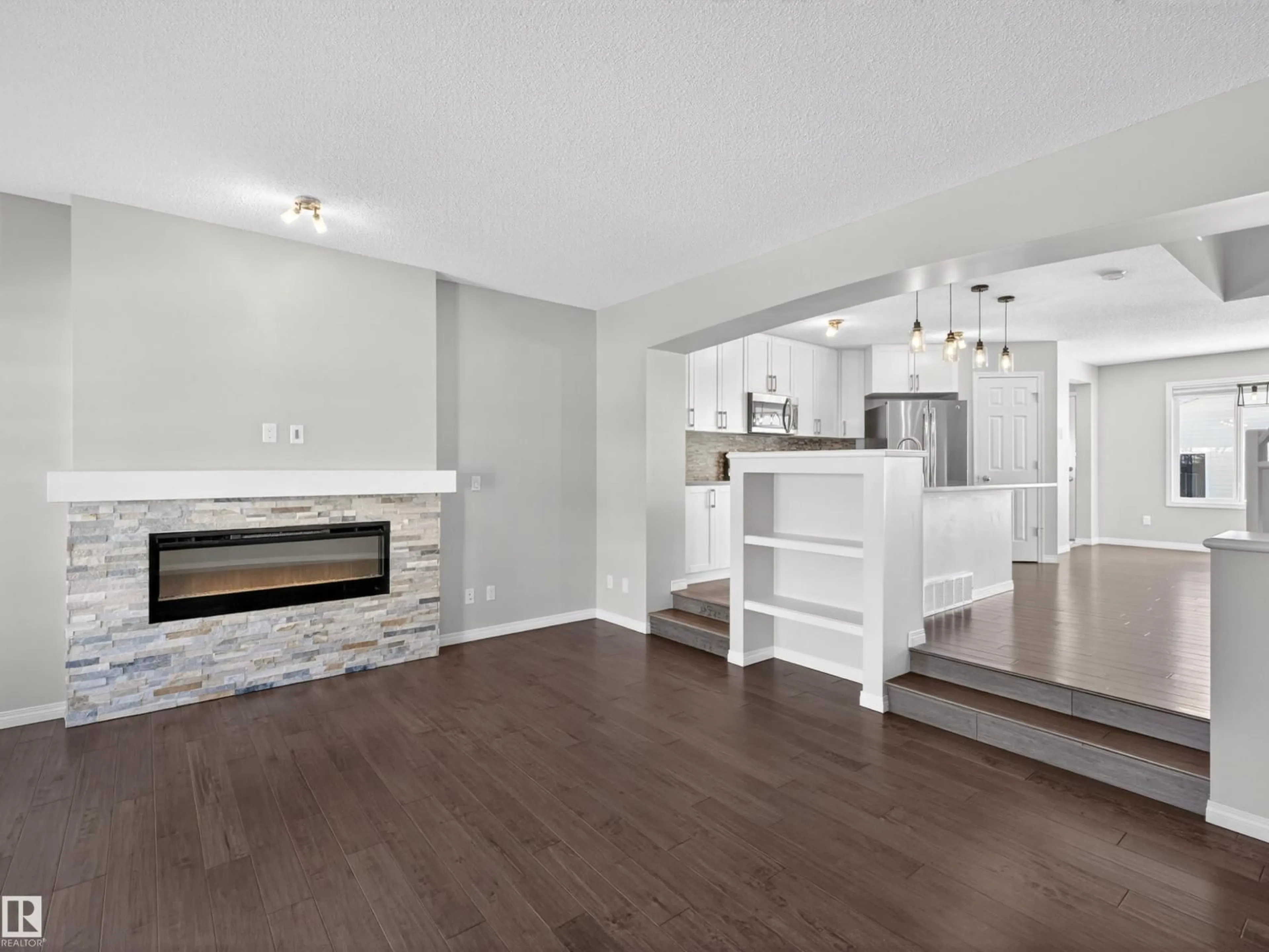 Unknown for 1267 CHAPPELLE BV, Edmonton Alberta T6W3R1