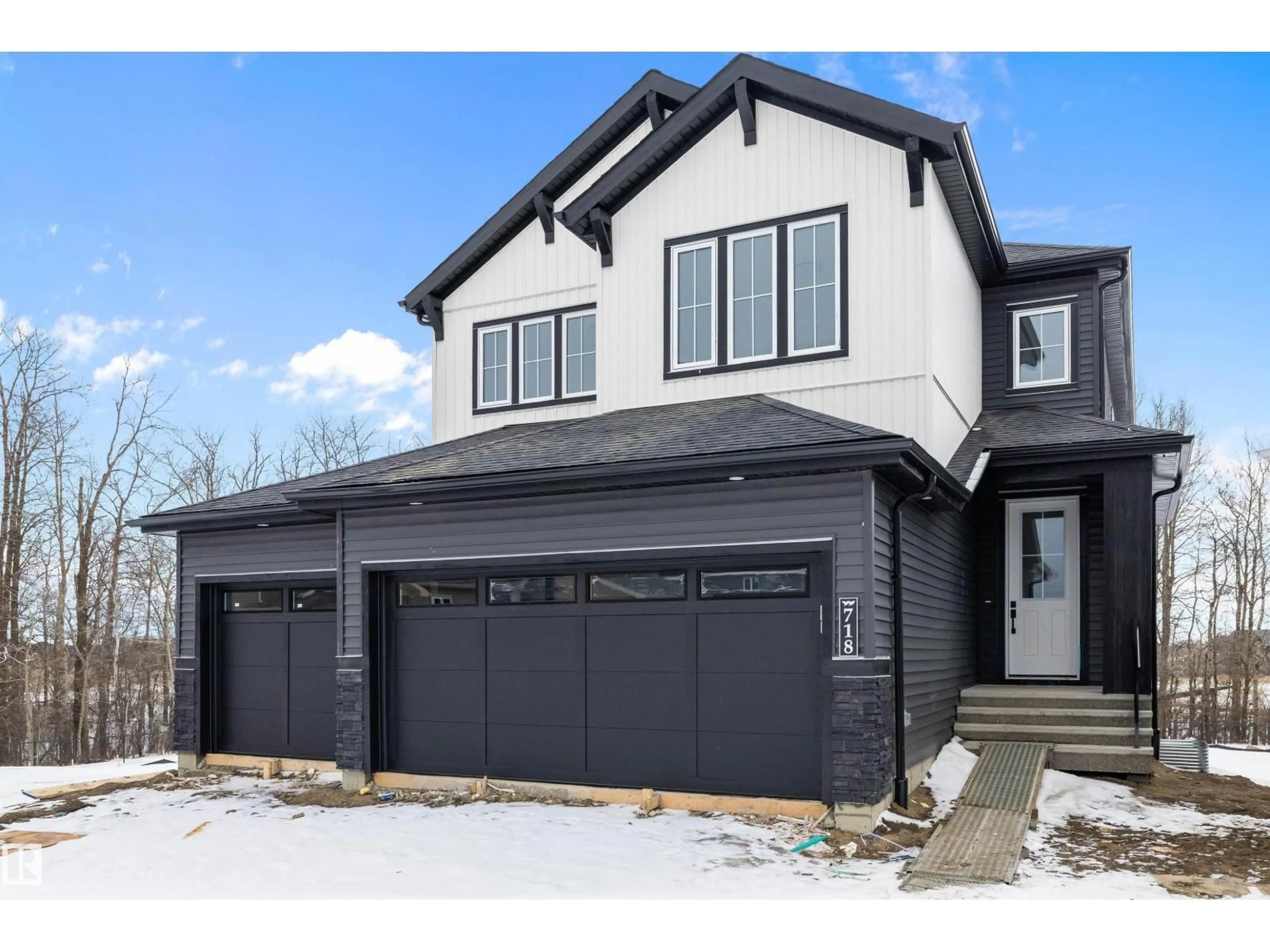 Unknown for 718 ELDERBERRY CL, Edmonton Alberta T6M3J6