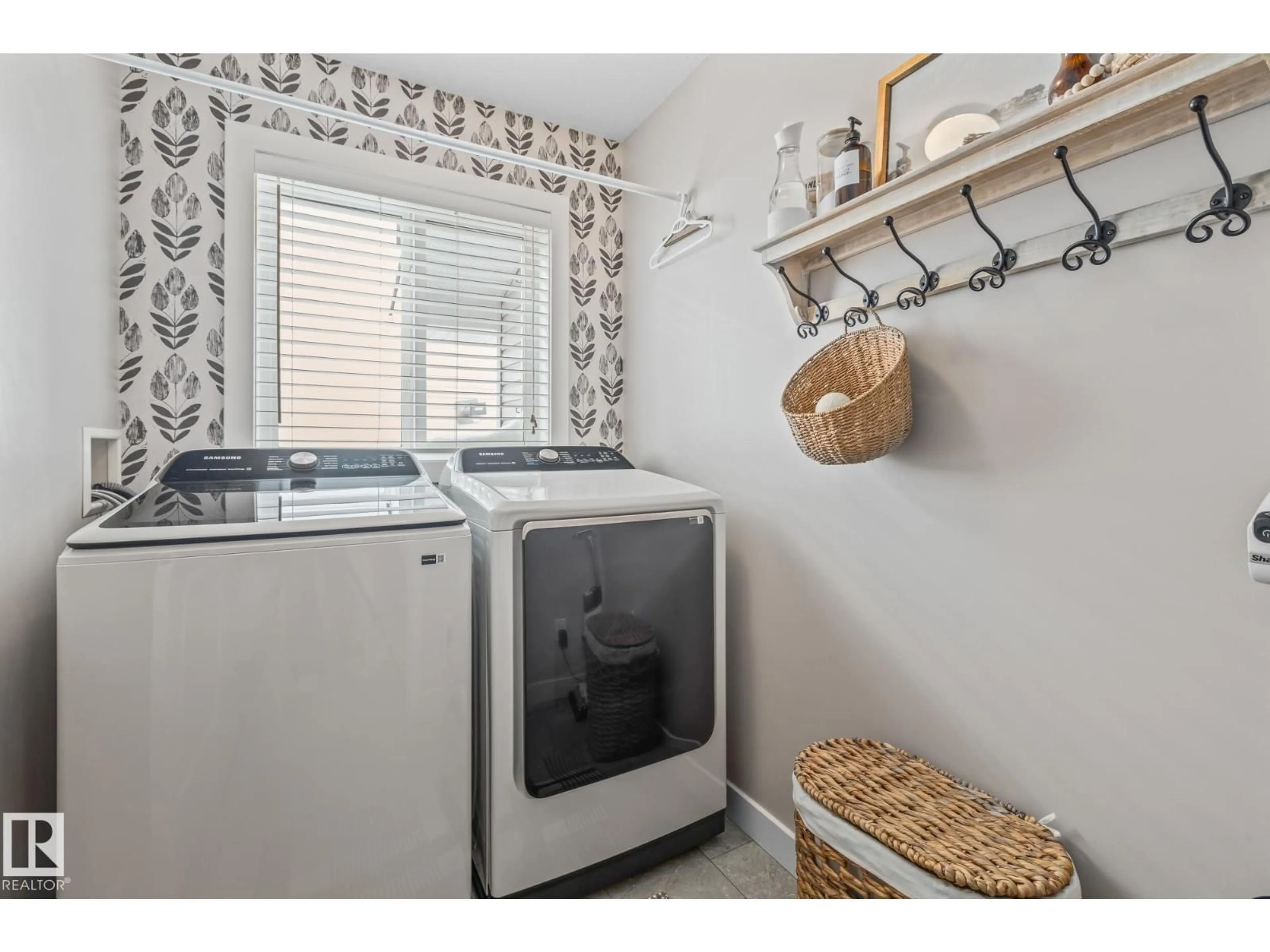 Laundry room for 10415 94 ST, Morinville Alberta T8R0B2