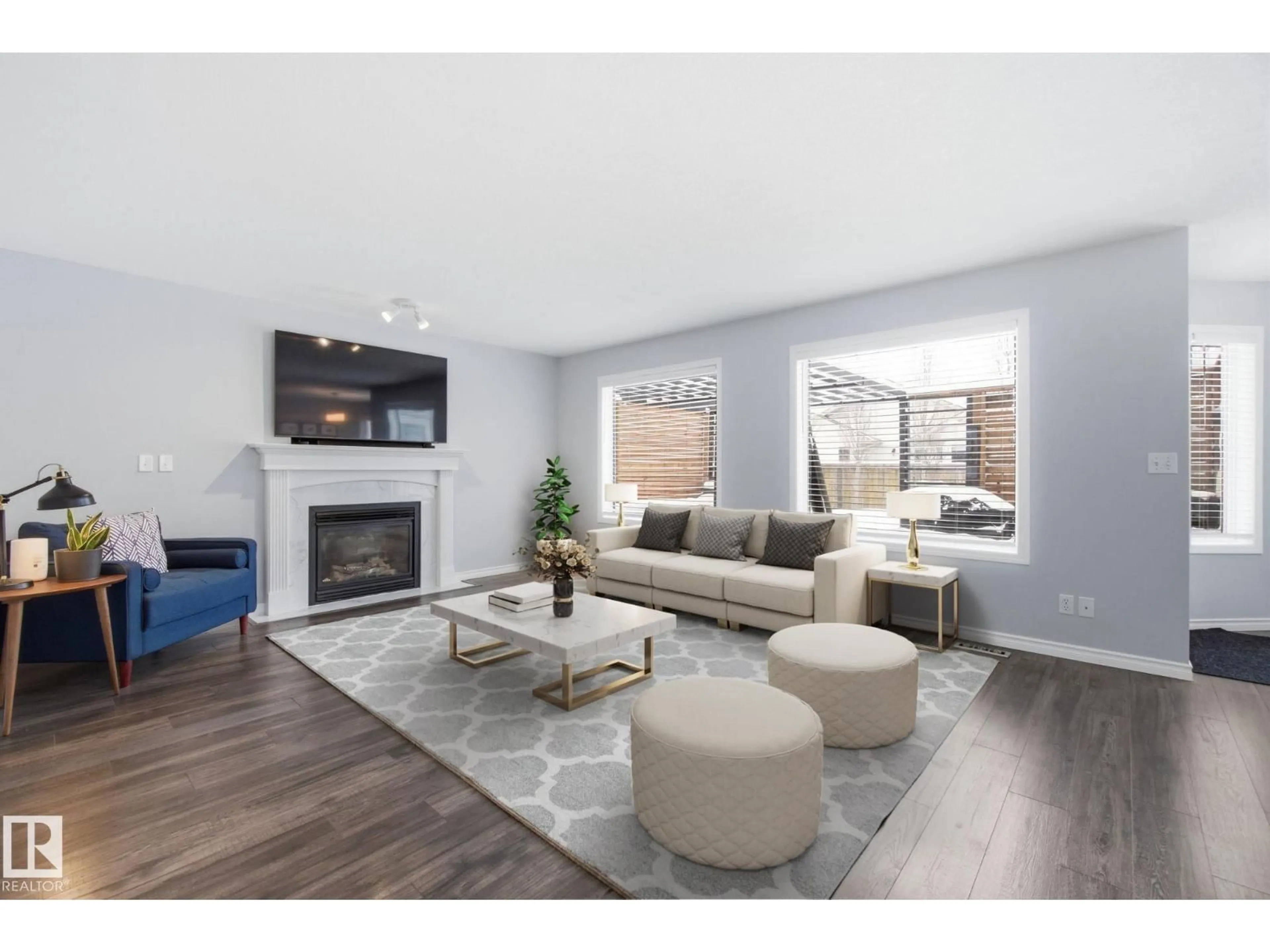 Living room with furniture, wood/laminate floor for 5302 57 AV, Stony Plain Alberta T7Z2M6