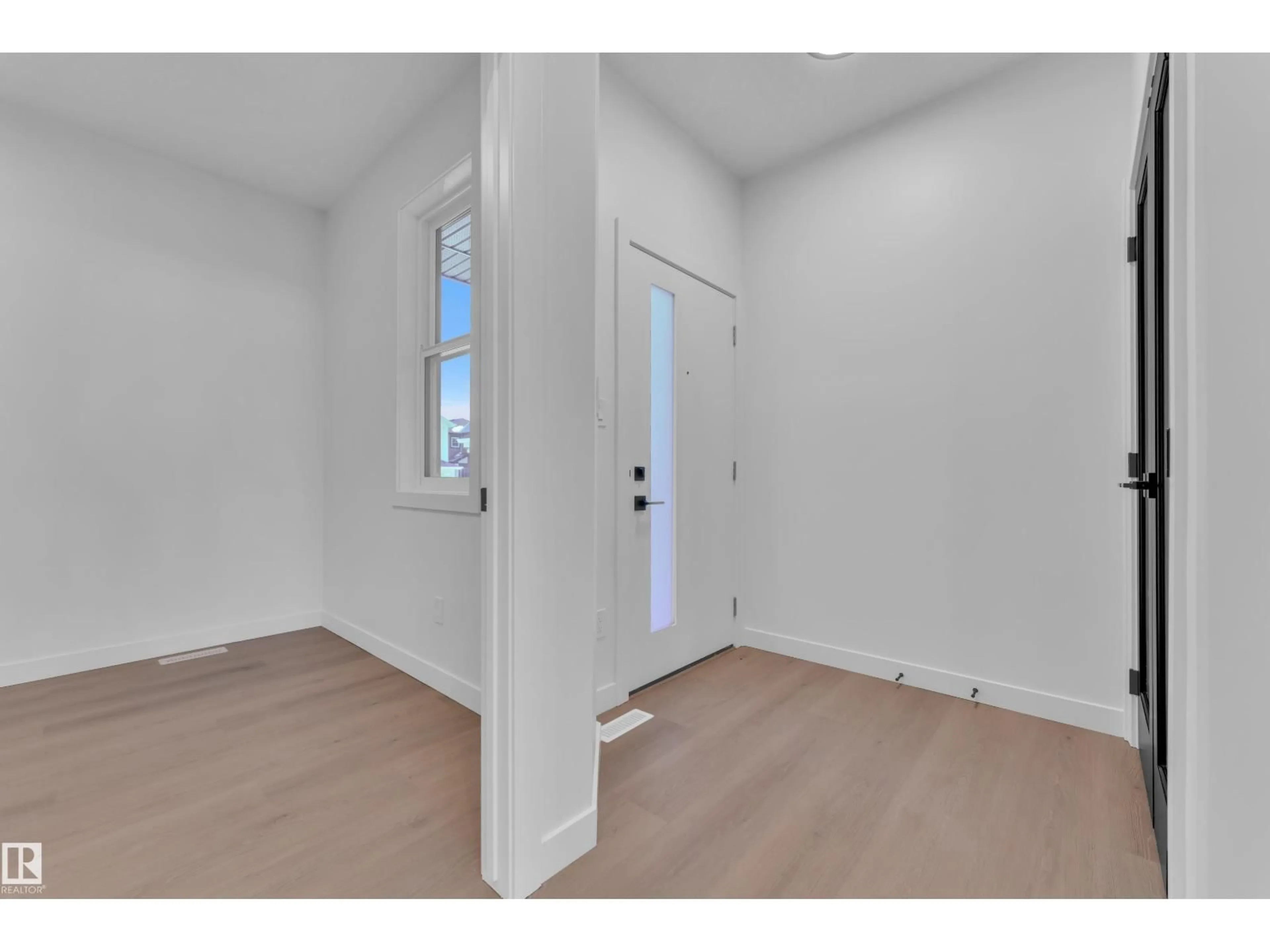 Indoor entryway for 95 ELDRIDGE PT, St. Albert Alberta T8N8C3