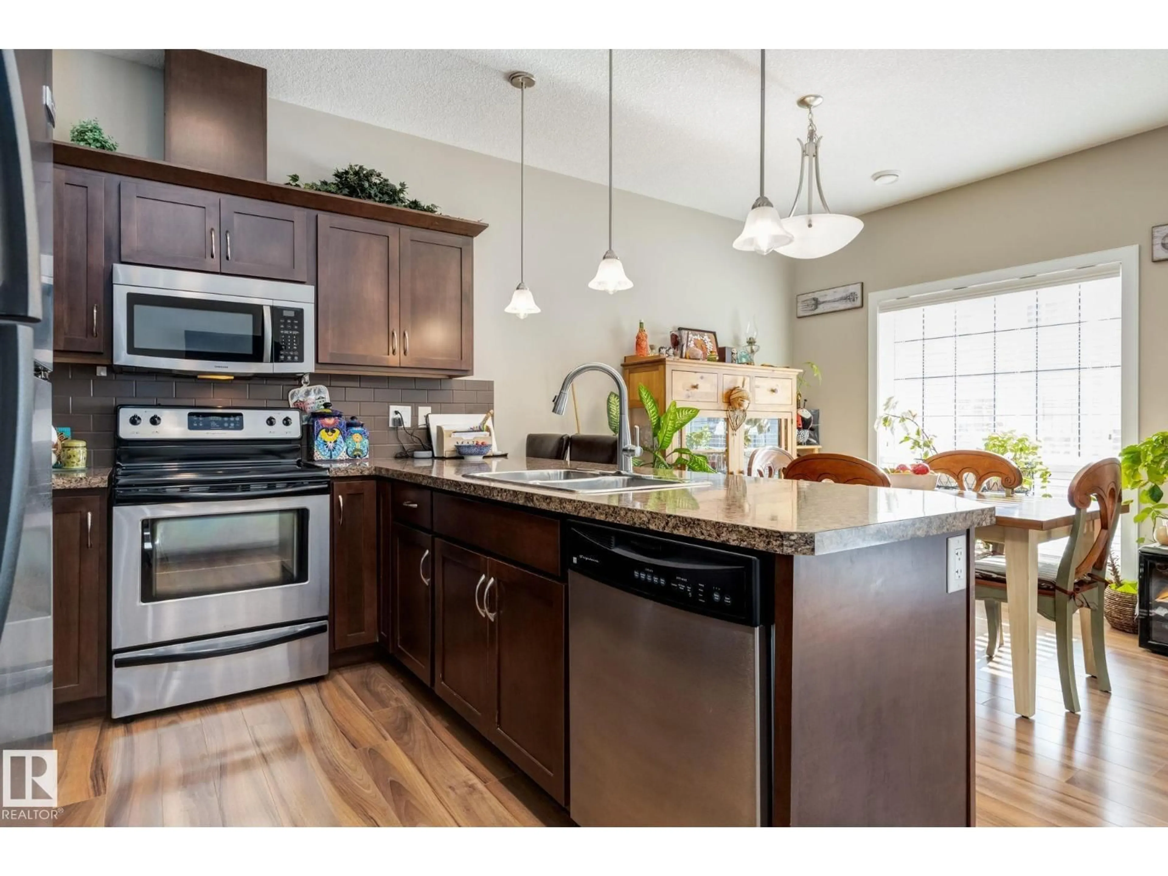 Open concept kitchen, unknown for #91 - 7293 SOUTH TERWILLEGAR DR, Edmonton Alberta T6R0N5