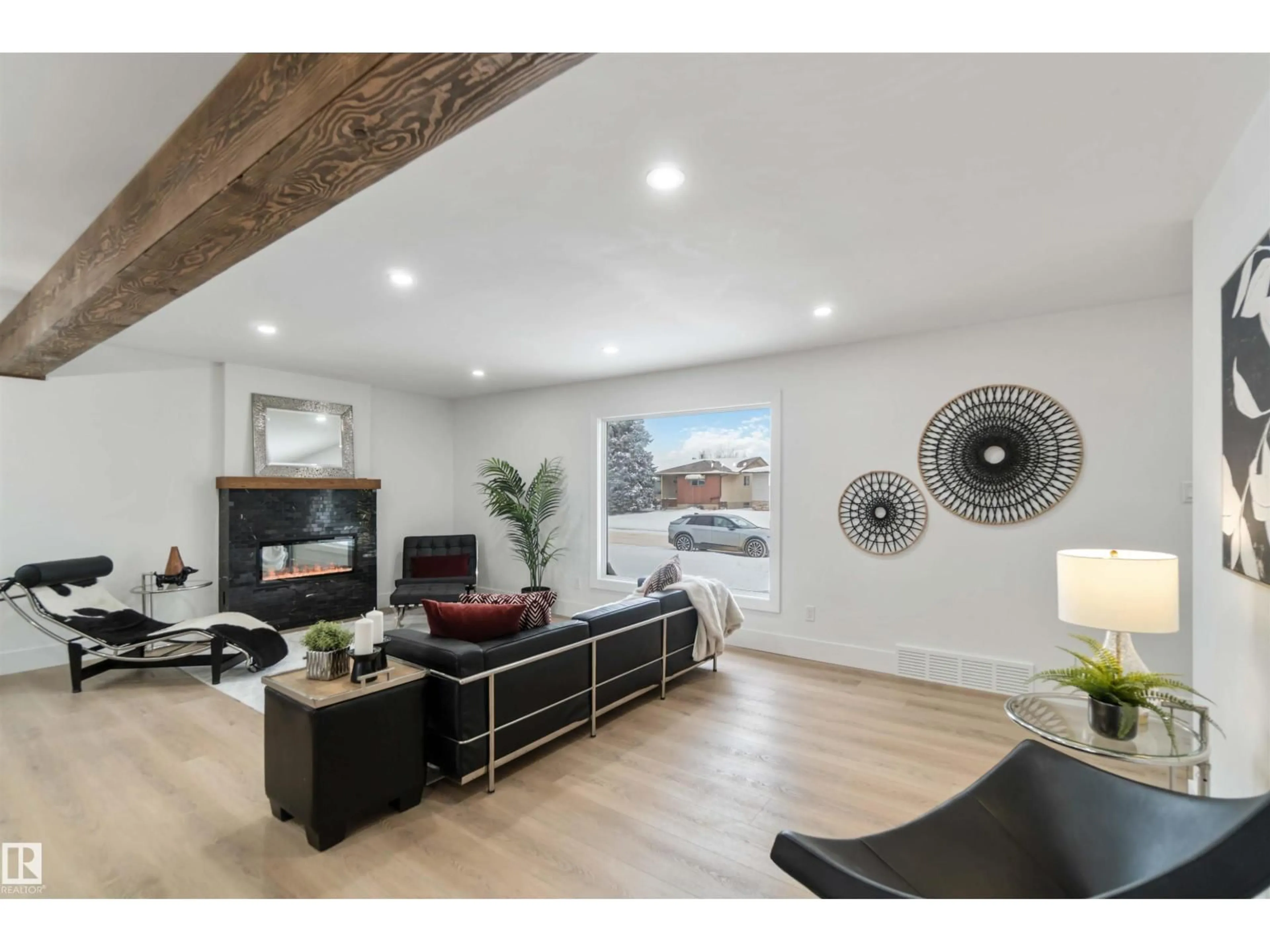 Unknown for 6719 95 AV, Edmonton Alberta T6B1A6