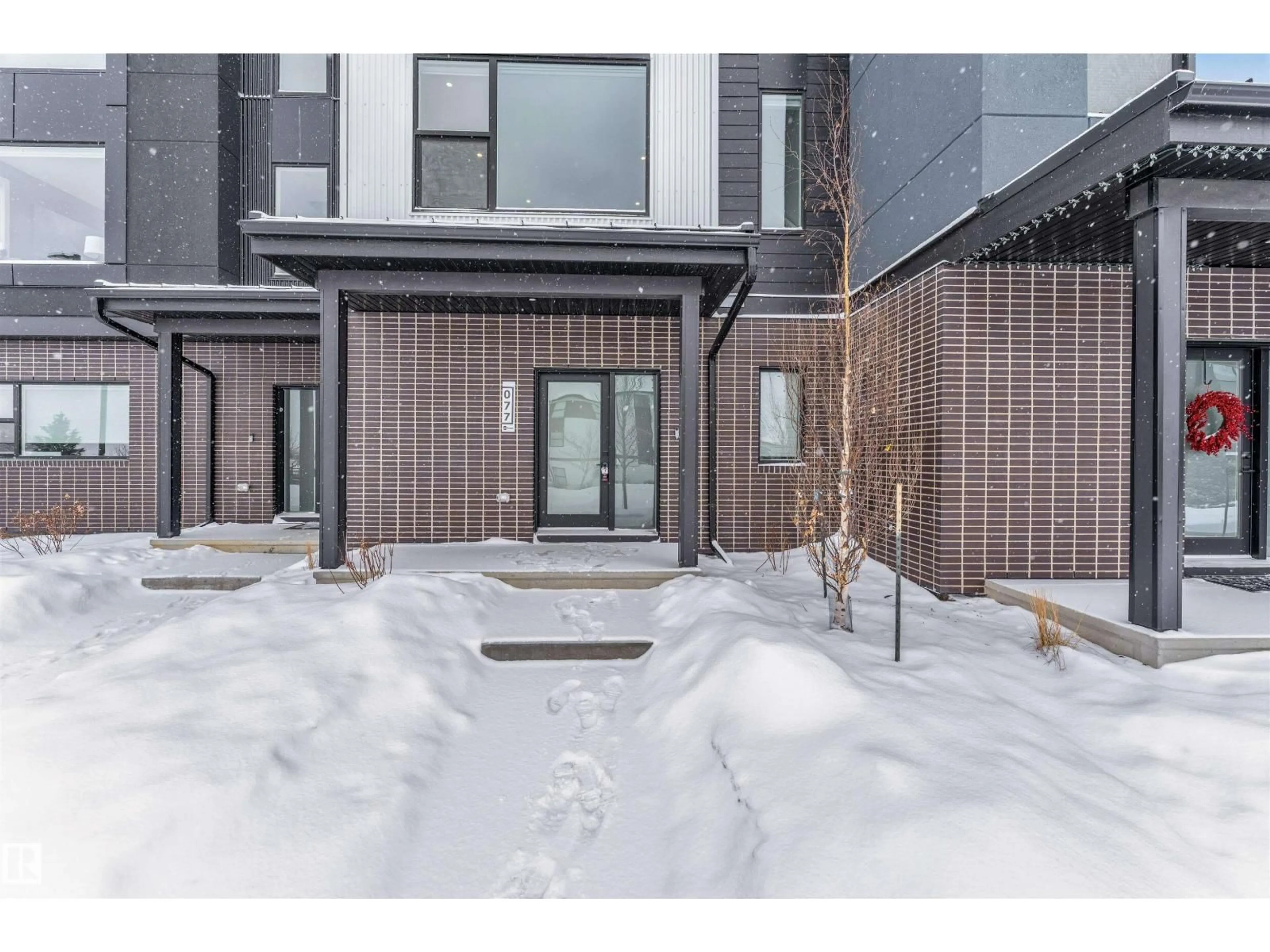 Unknown for 5 - 77 RONDEAU DR, St. Albert Alberta T8N7X8