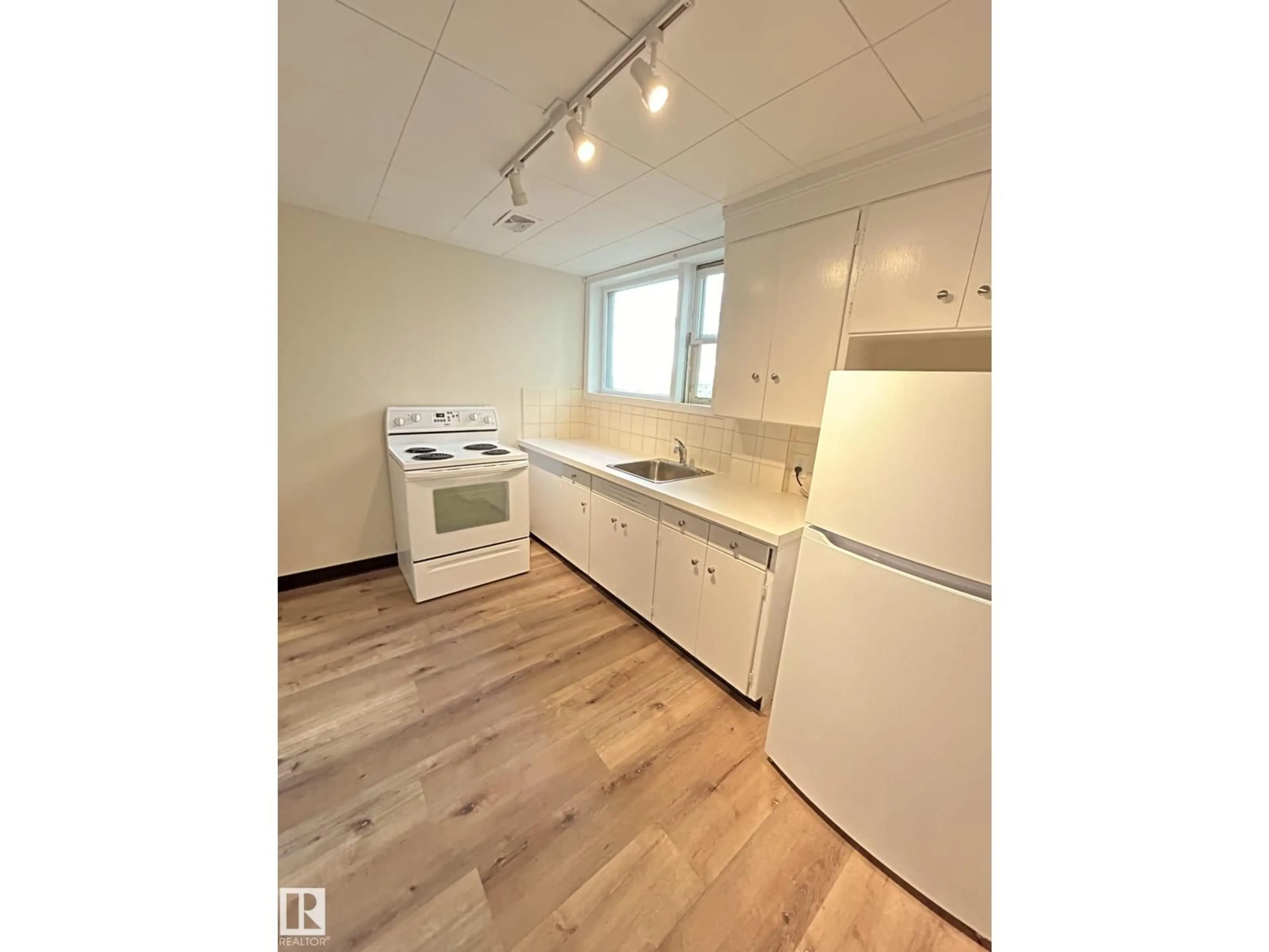 Unknown for 7705 110 ST, Edmonton Alberta T6G1G3