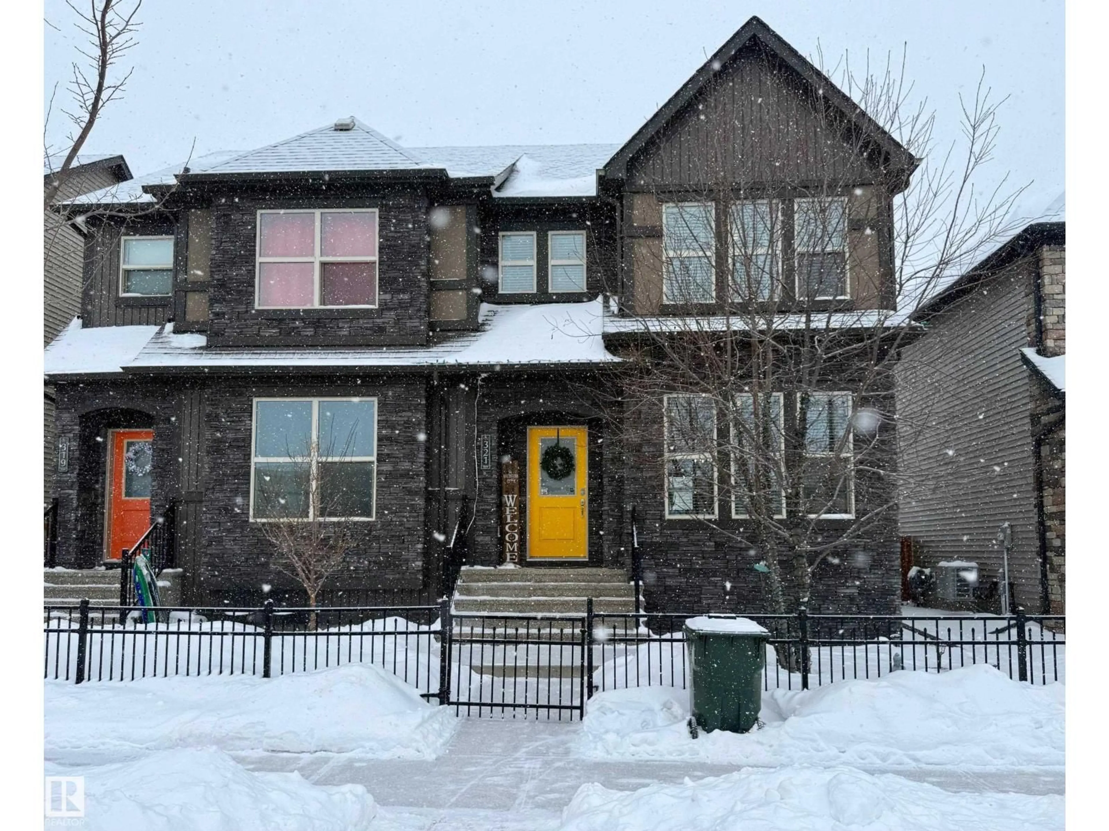 Home with brick exterior material, street for 321 PIONEER RD, Spruce Grove Alberta T7X0T1