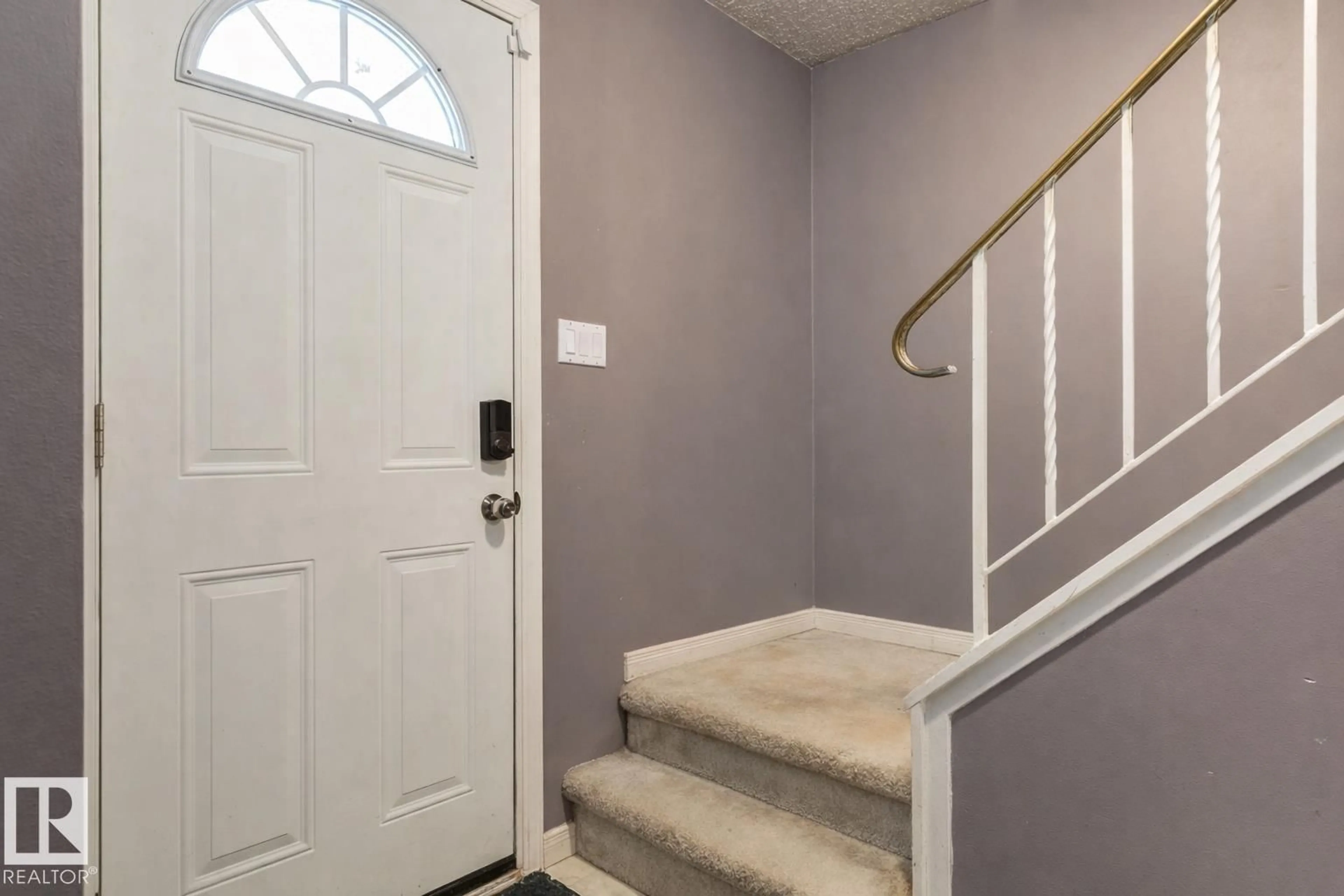 Indoor entryway for NW - 224 CALLINGWOOD TWO TW, Edmonton Alberta T5T1A3