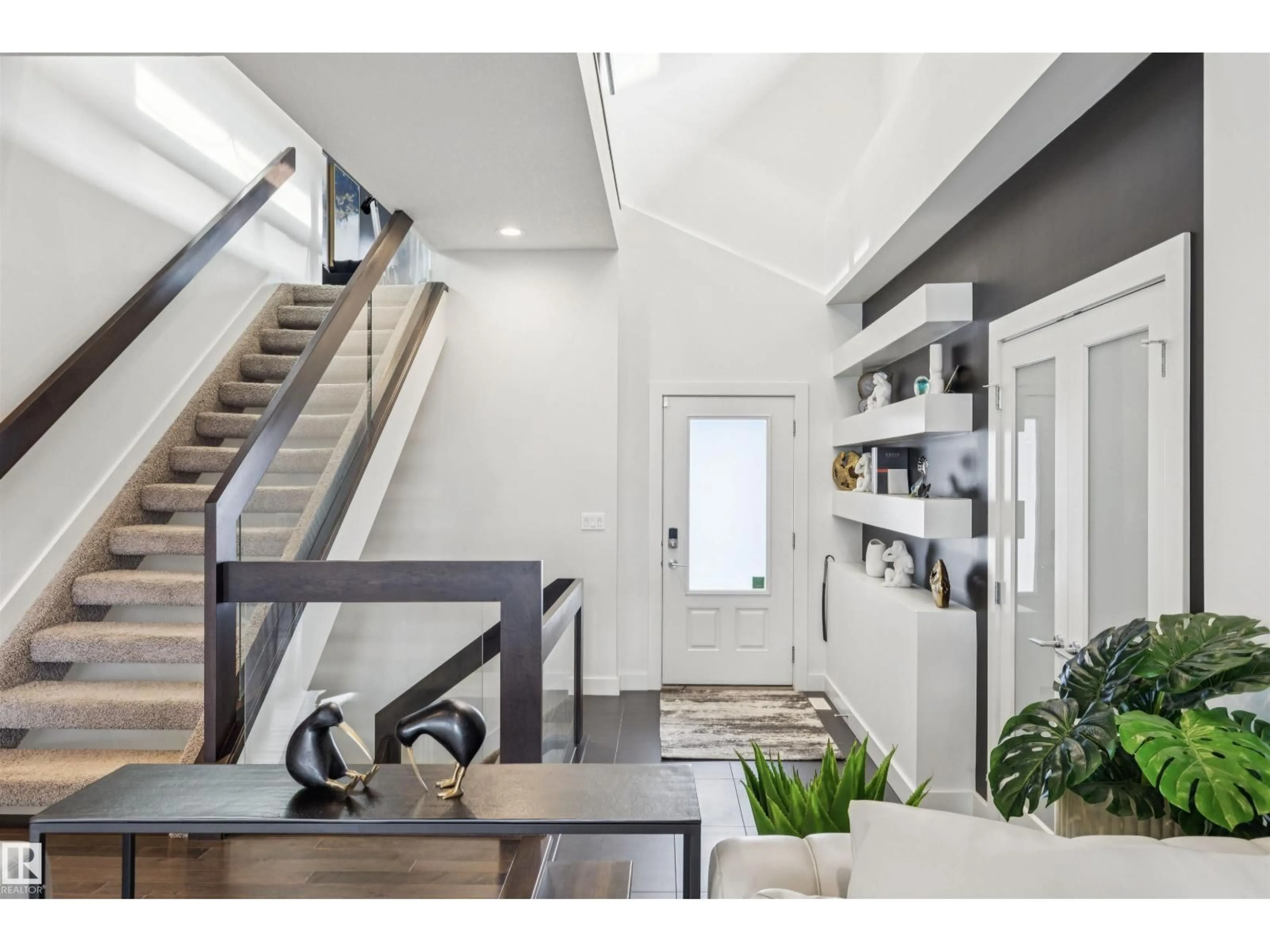 Indoor entryway for 3112 ALLAN LANDING LD, Edmonton Alberta T6W2R7