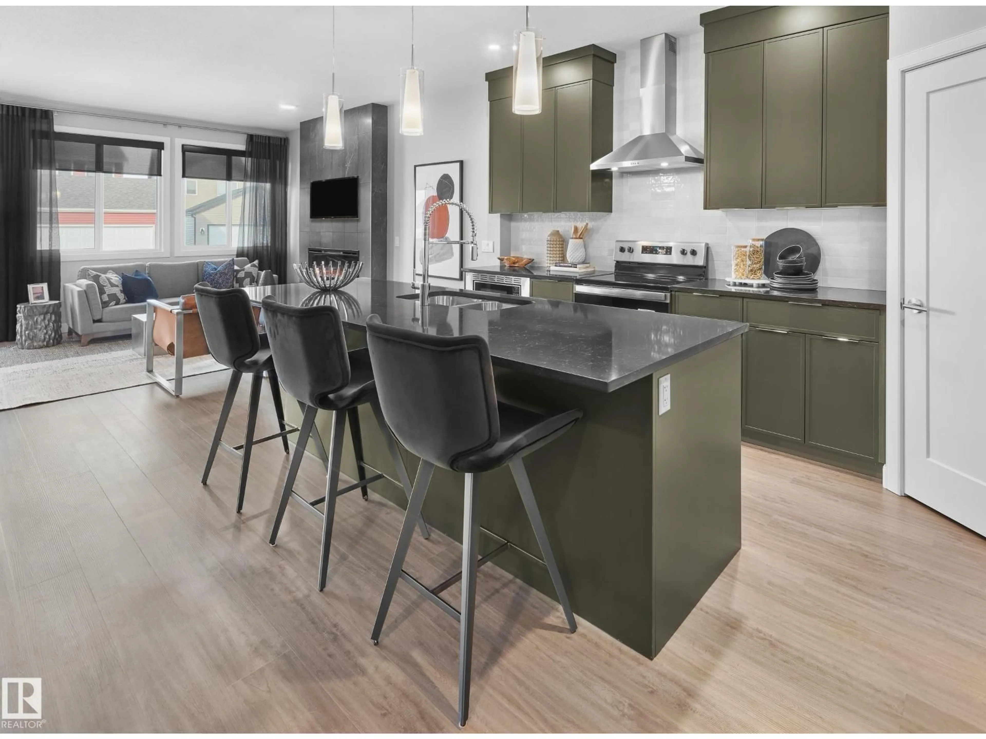 Open concept kitchen, unknown for 5637 HAWTHORN WY, Edmonton Alberta T6X3K7