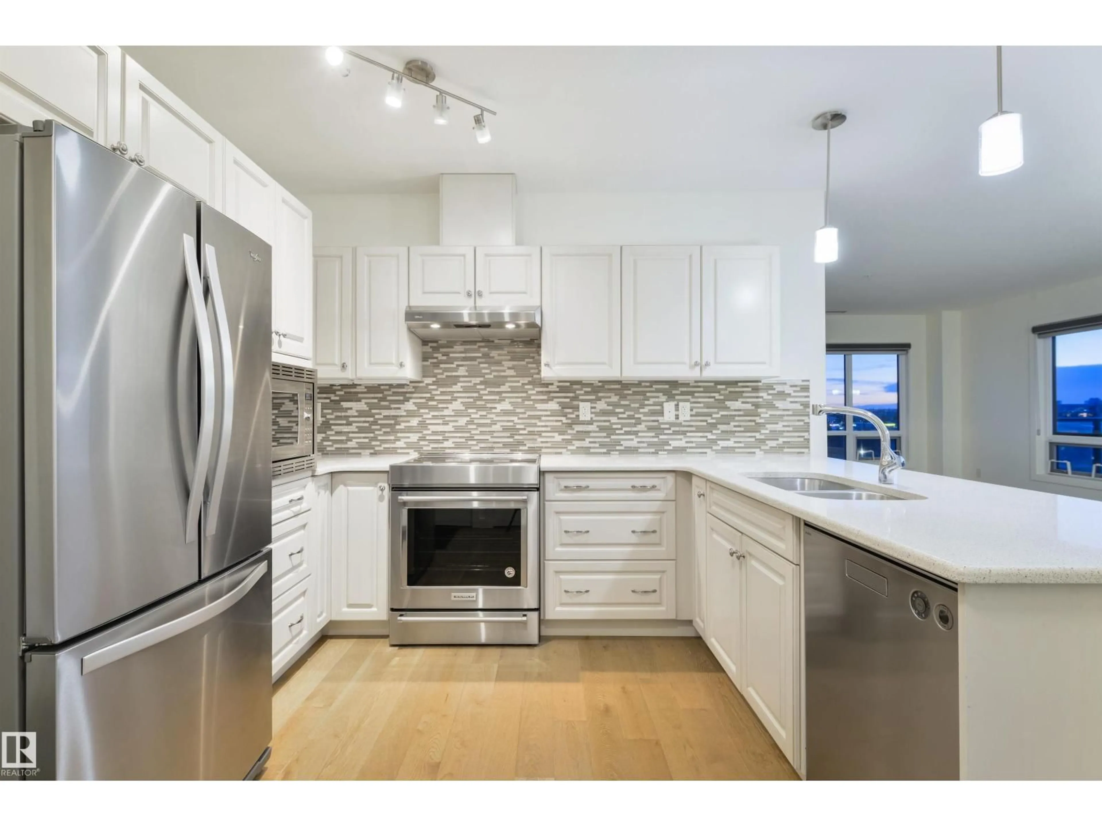 Contemporary kitchen, unknown for #705 - 2755 109 ST, Edmonton Alberta T6J5S4
