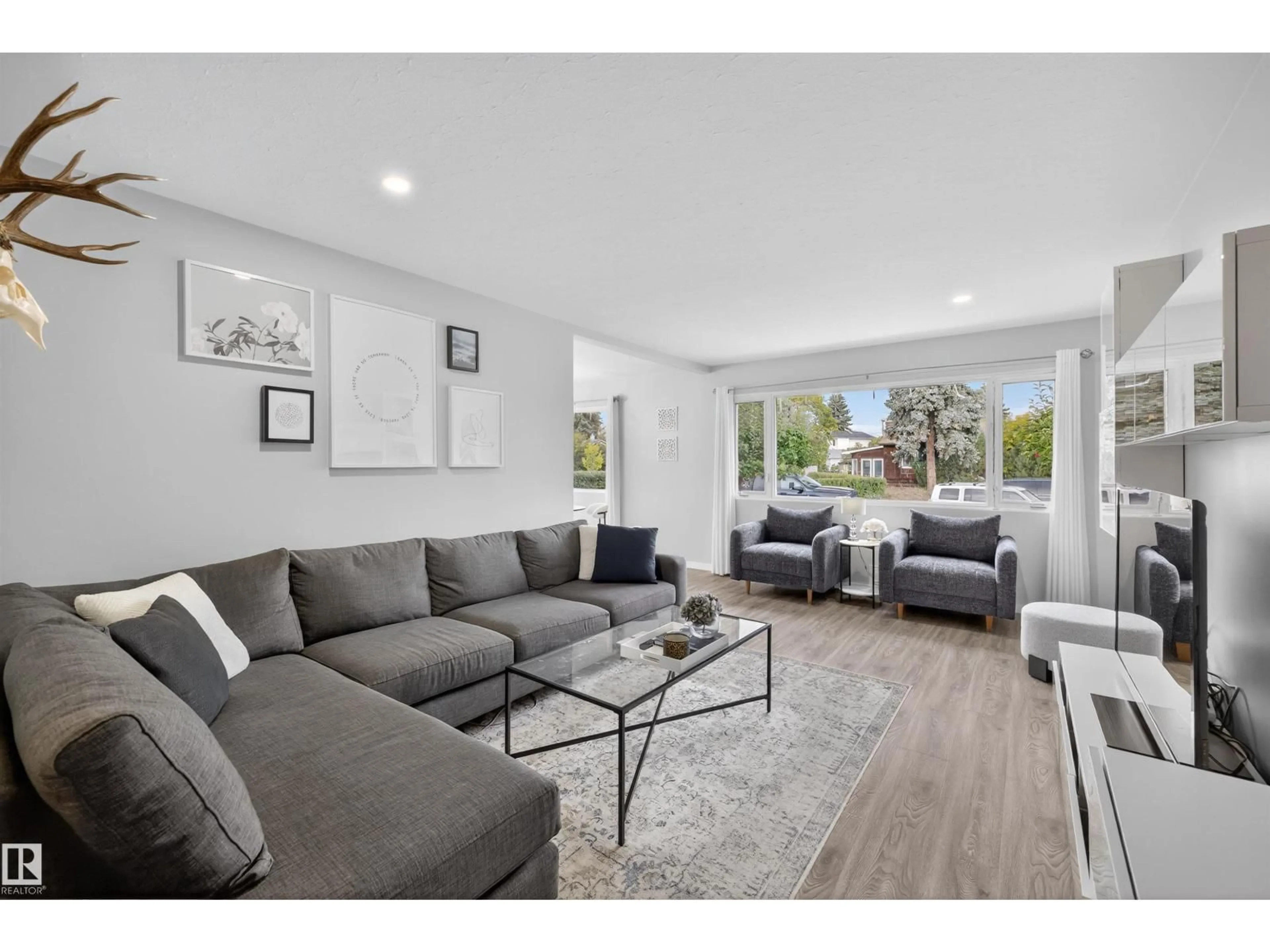 Living room with furniture, unknown for 7719 71 AV, Edmonton Alberta T6C0A9