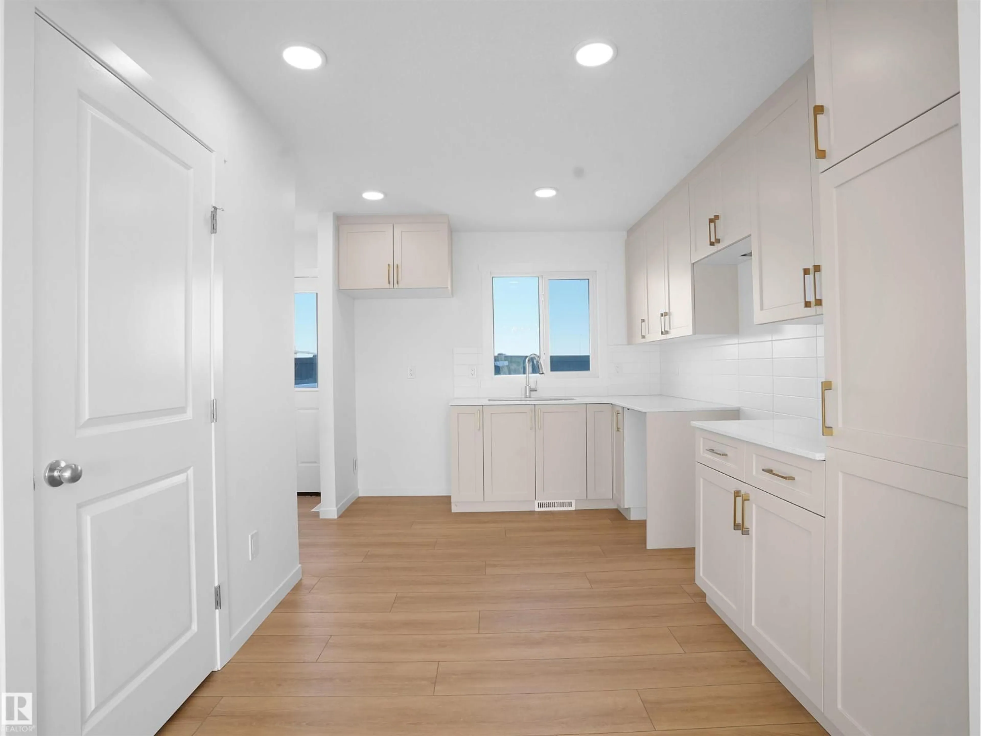 Unknown for #118 - 1009 CY BECKER RD, Edmonton Alberta T5Y4B7