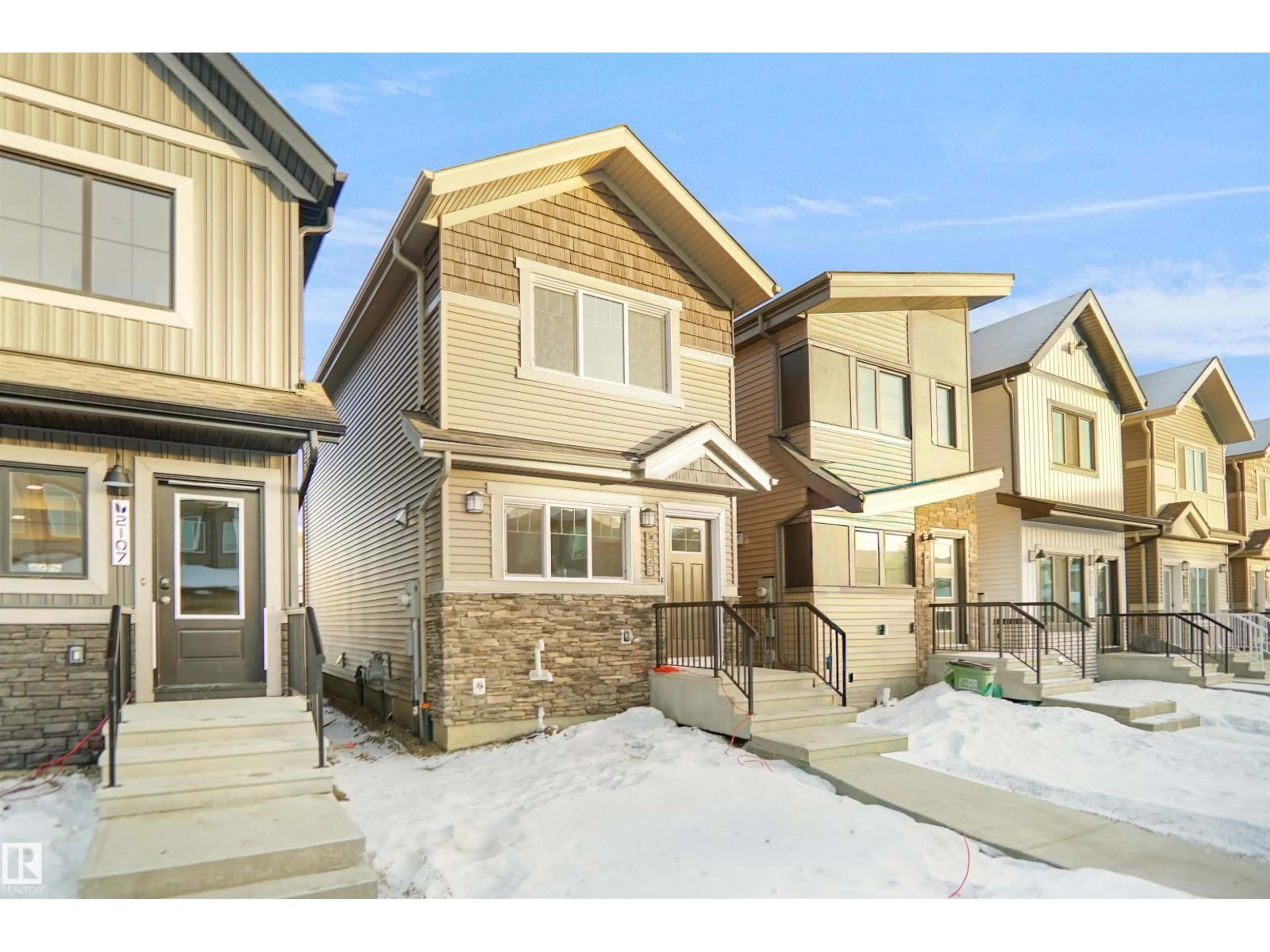 Unknown for NW - 2103 210 ST, Edmonton Alberta T5S0T1