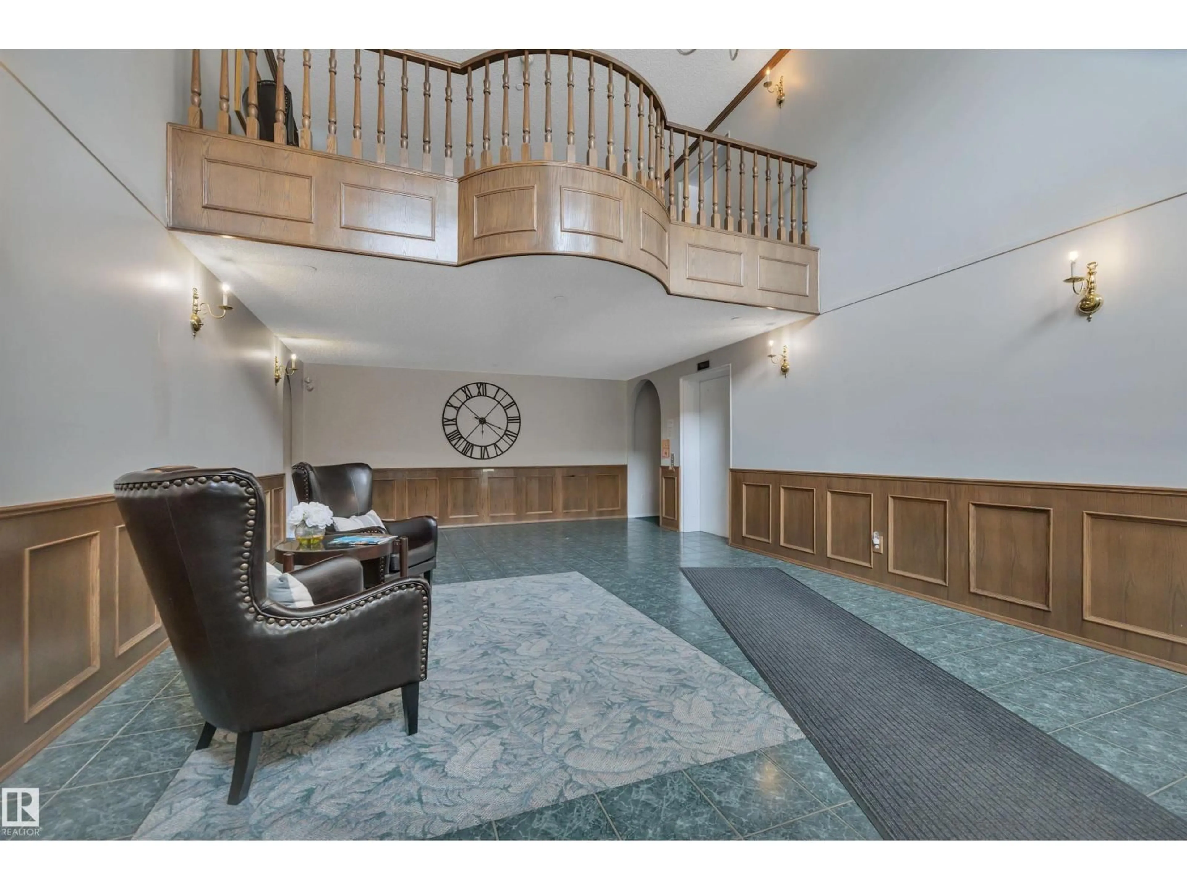 Indoor foyer for #203 - 35 SIR WINSTON CHURCHILL AV, St. Albert Alberta T8N0G3