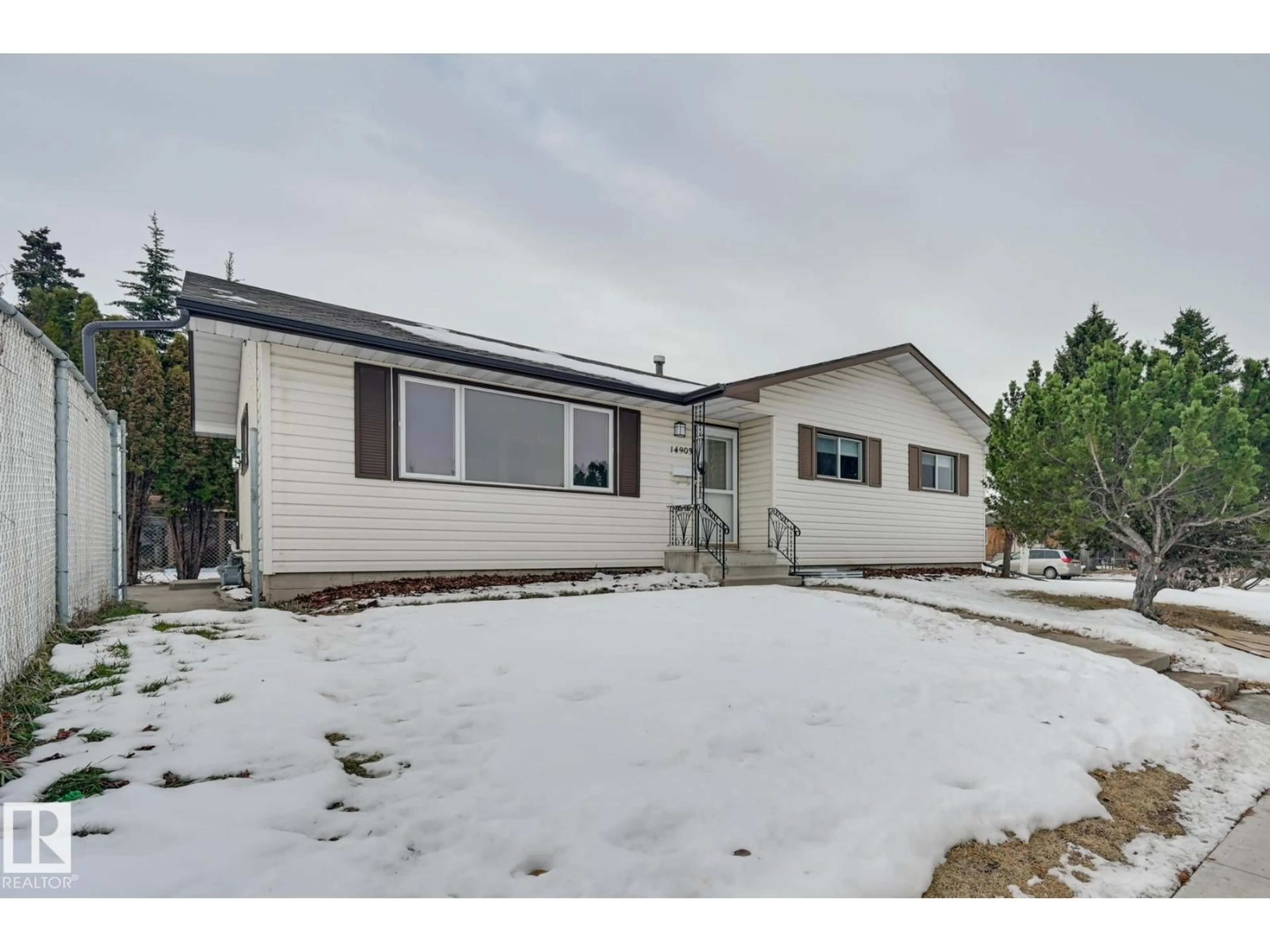 Home with vinyl exterior material, street for NW - 14903 77 ST, Edmonton Alberta T5C1E9