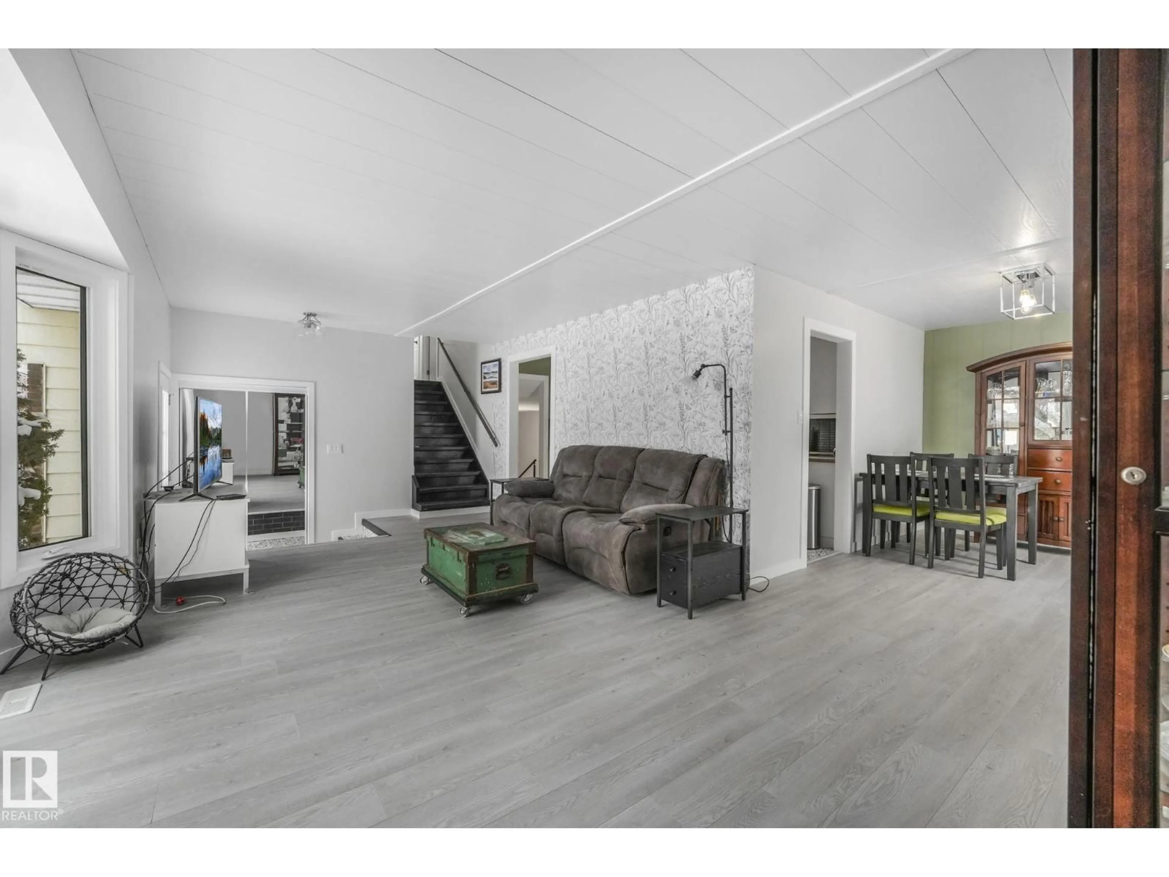 Living room with furniture, unknown for 5204 47 ST, Redwater Alberta T0A2W0