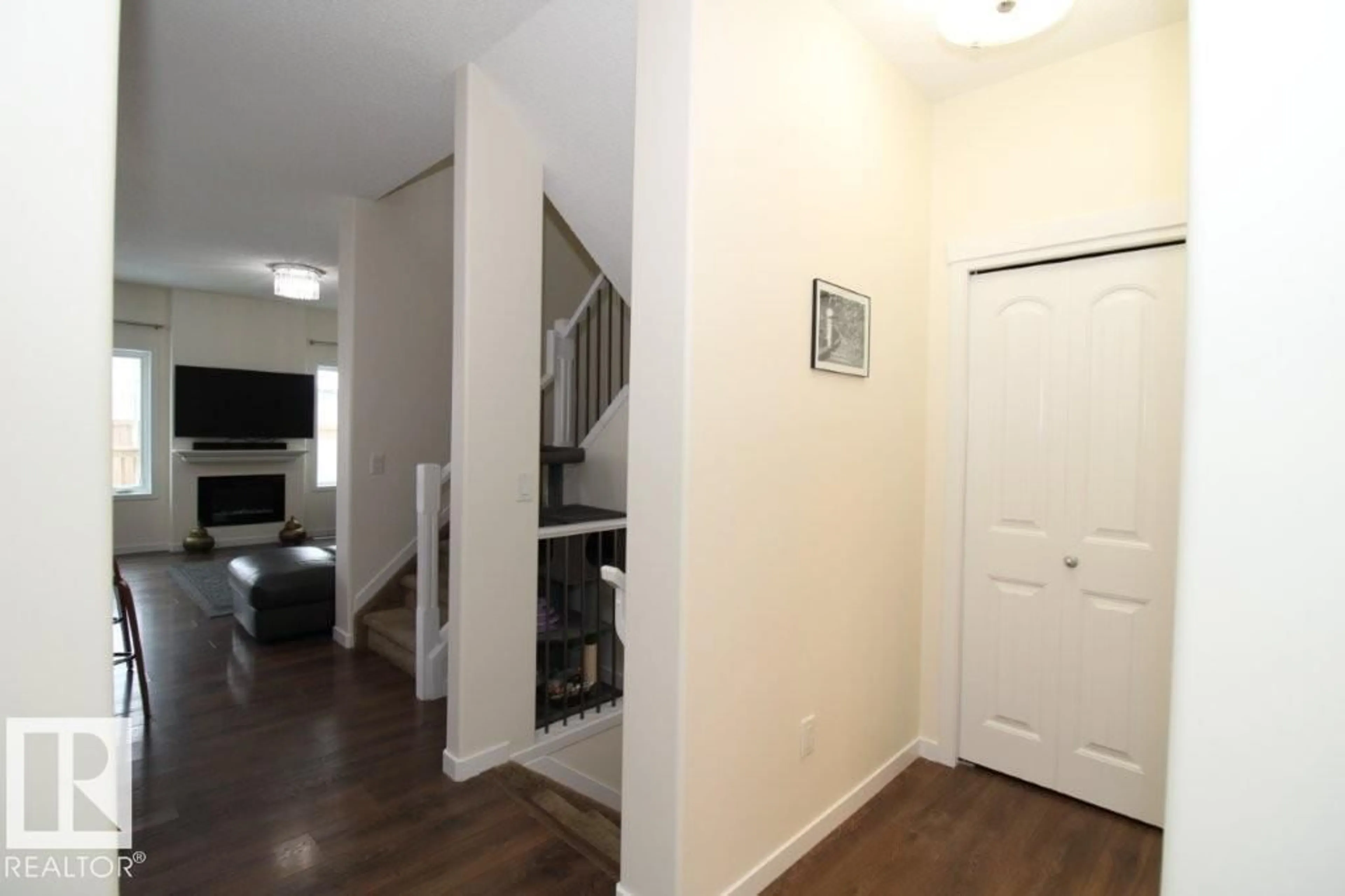 Unknown for 3043 CHECKNITA WY, Edmonton Alberta T6W3X8