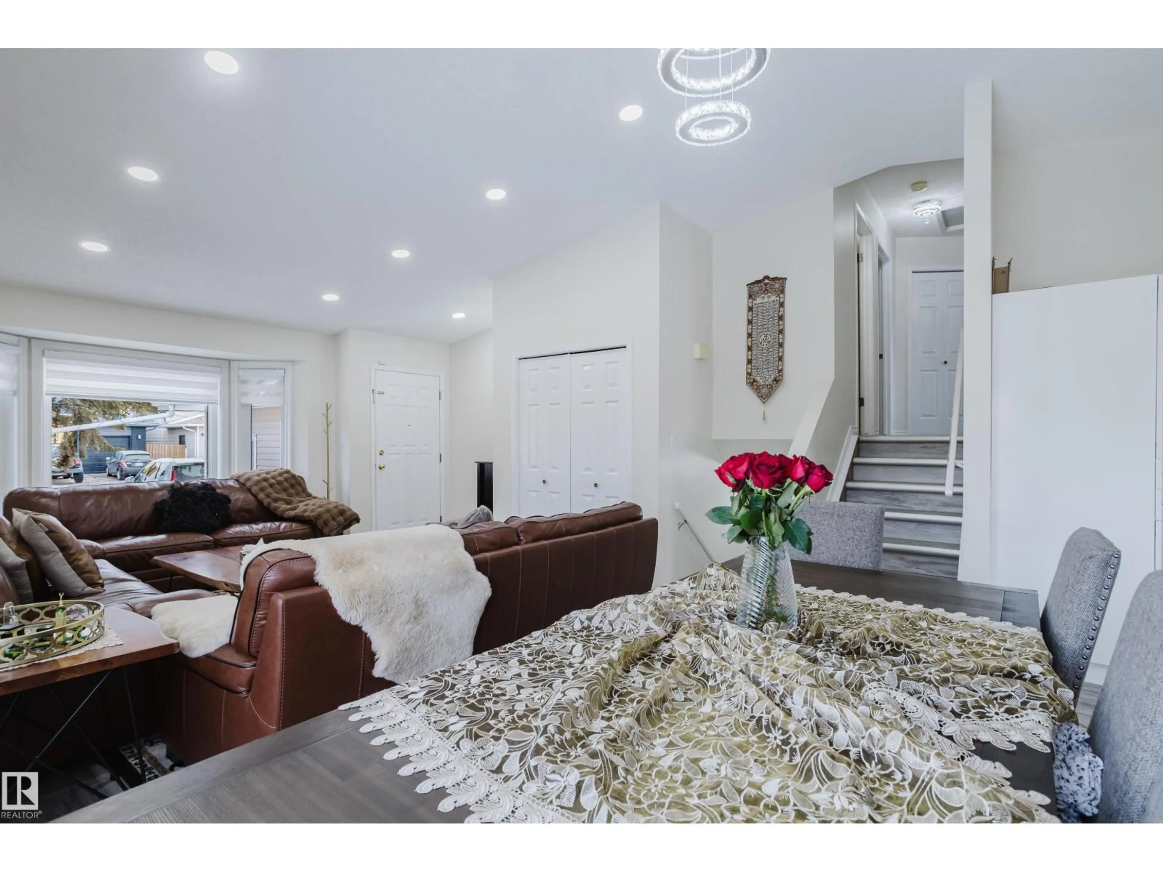 Unknown for 236 LAGO LINDO CR, Edmonton Alberta T5Z1Y5