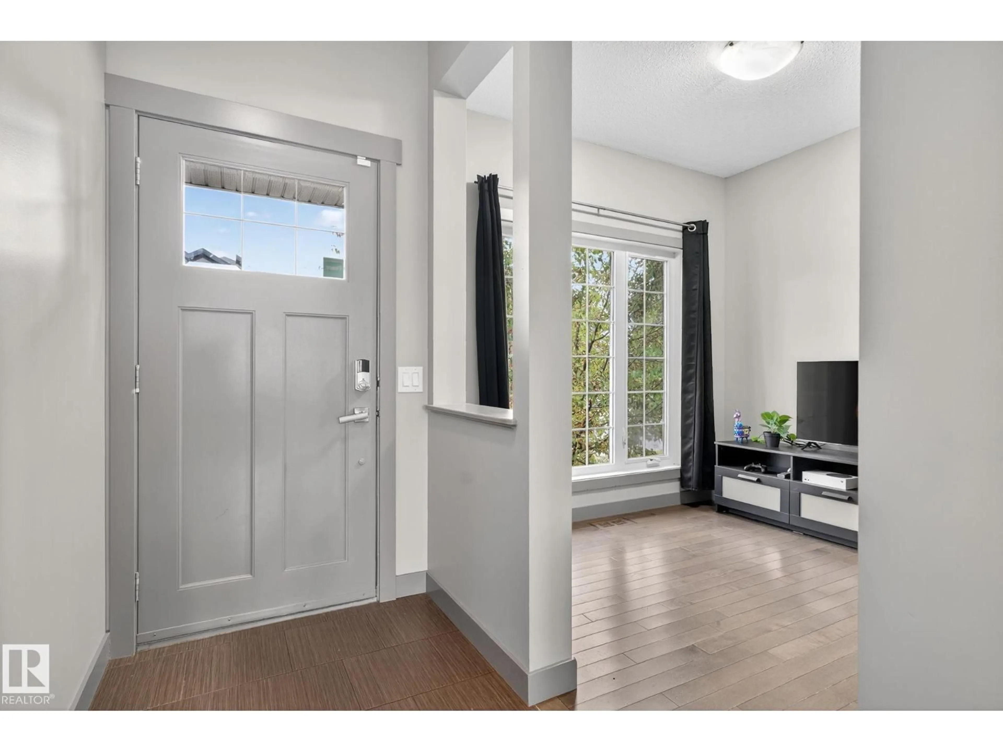 Indoor entryway for SW - 5514 CRABAPPLE LO, Edmonton Alberta T6X1S5