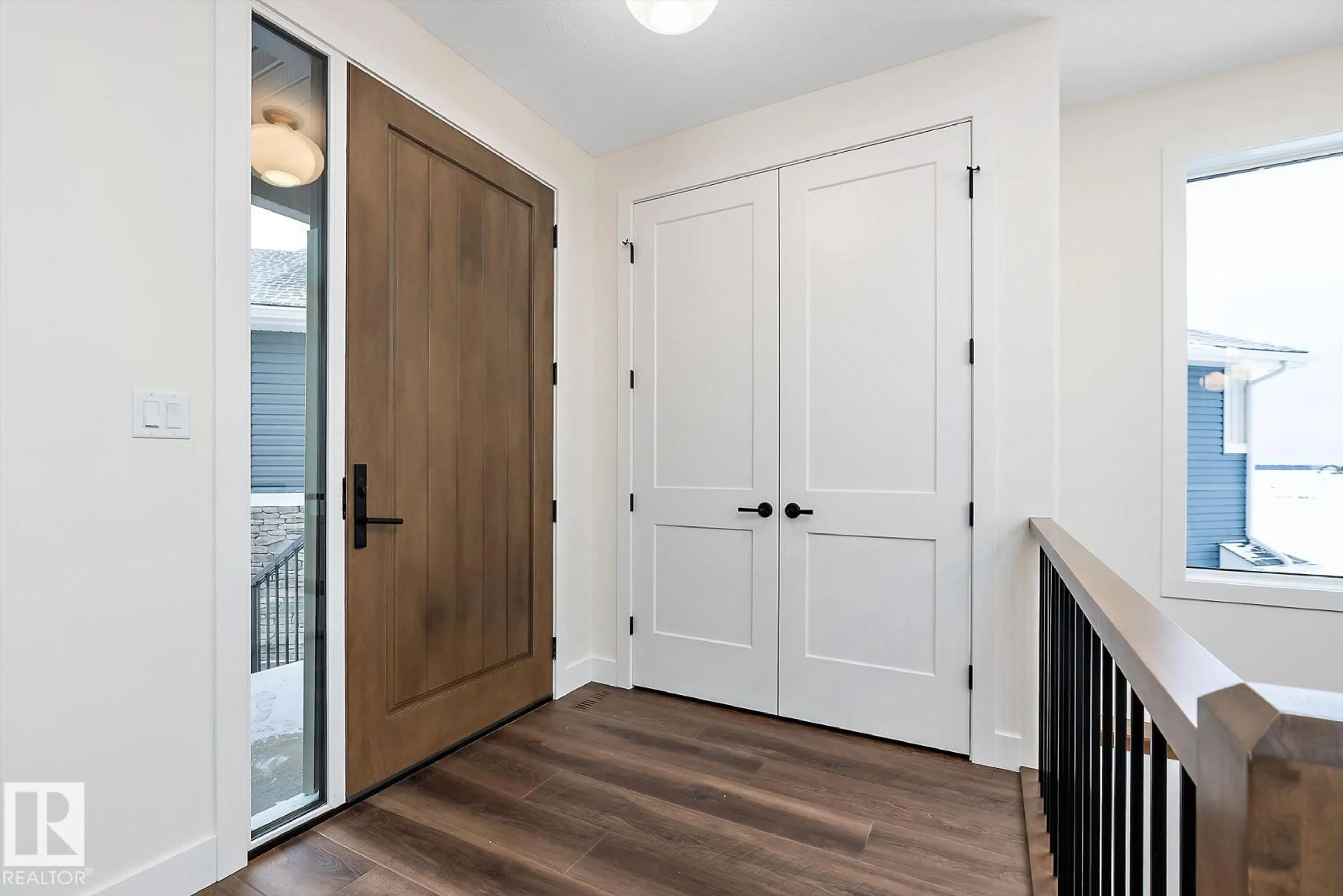 Indoor entryway for 128 LILAC CL, Leduc Alberta T9E1R3