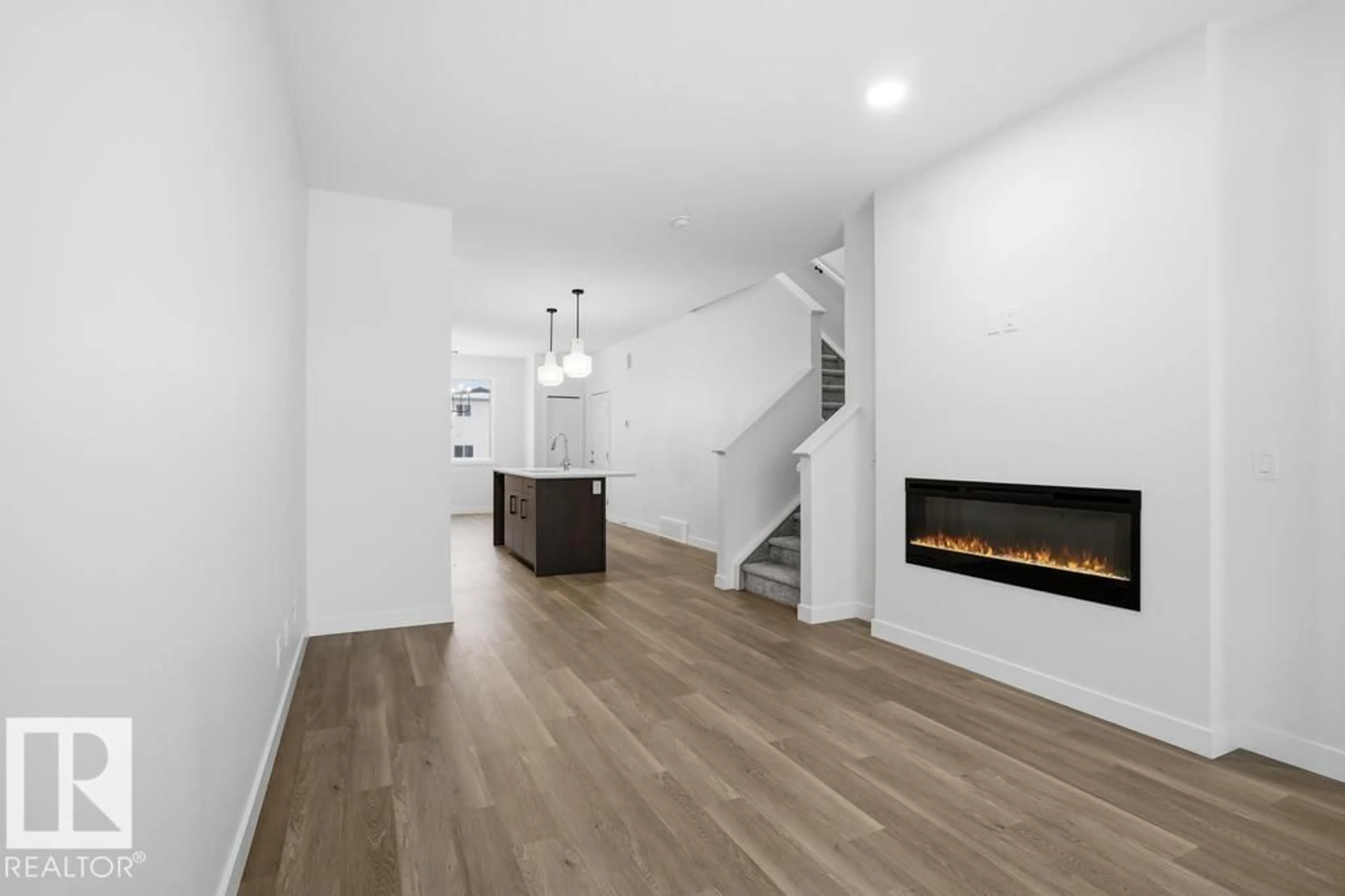 Unknown for NW - 8636 EDGEMONT LINK LI, Edmonton Alberta T6M3G2