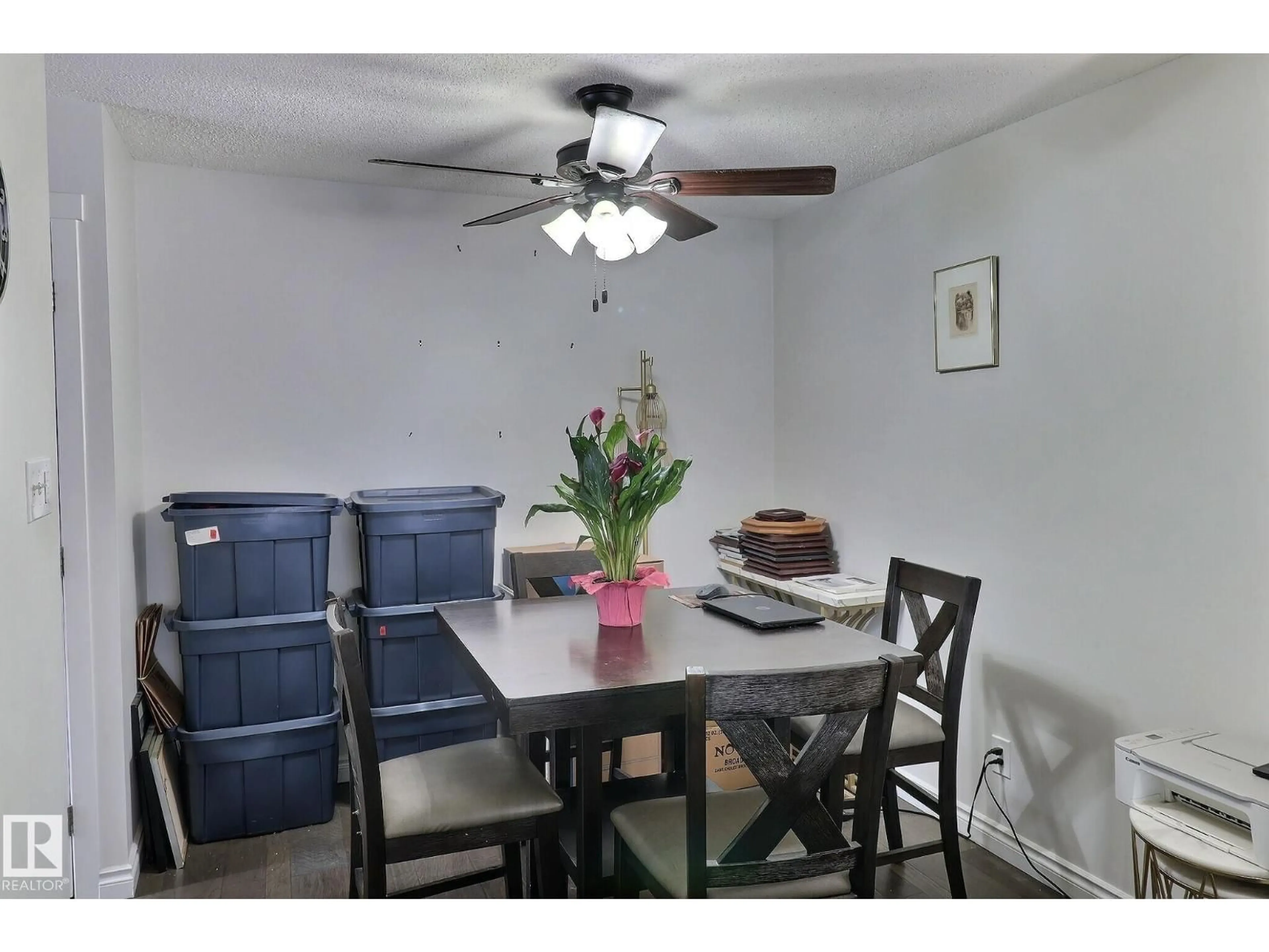 Dining room, wood/laminate floor for 18285 84 AV, Edmonton Alberta T5T1T7