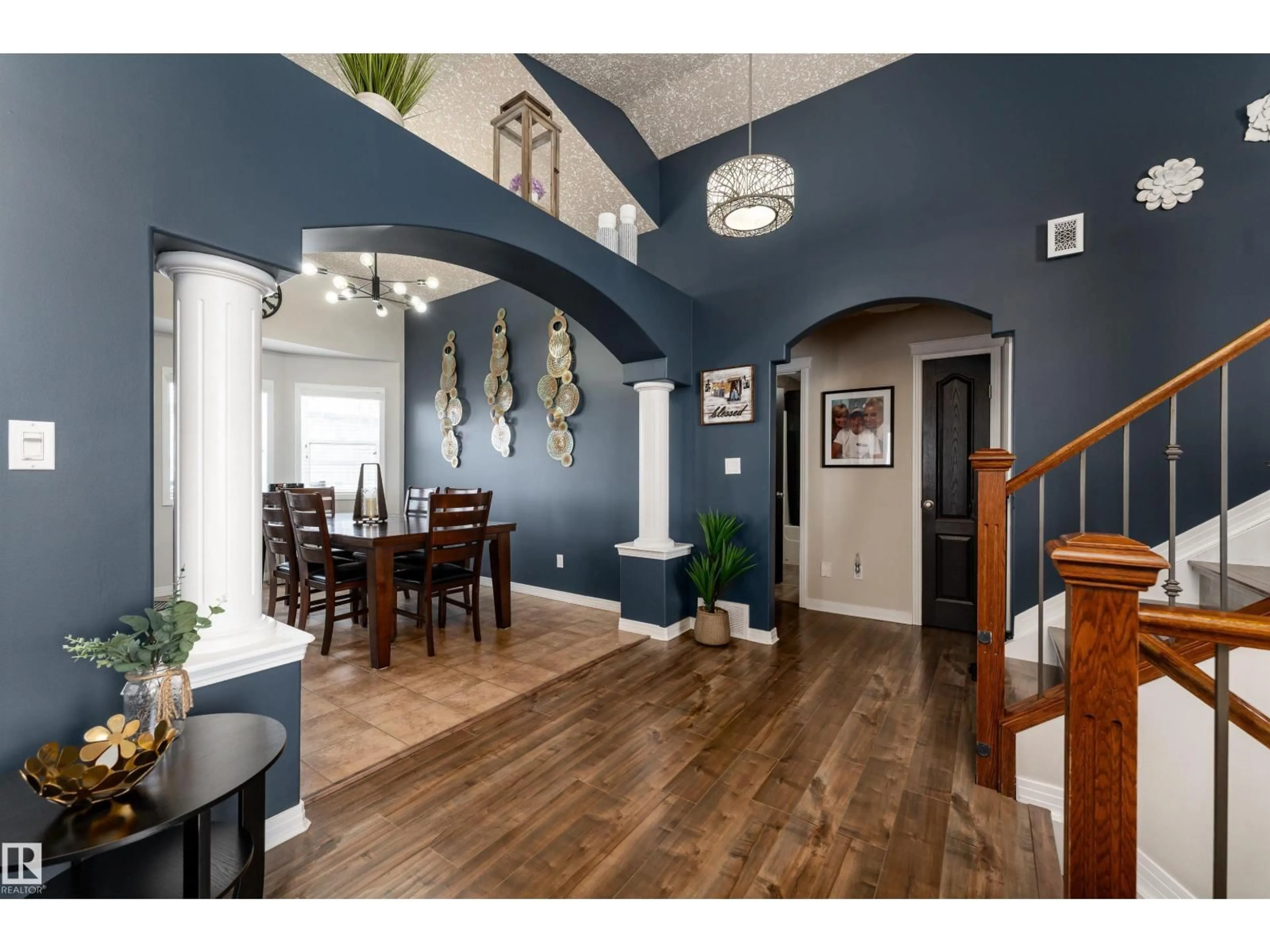 Indoor entryway for 5709 45 ST, Tofield Alberta T0B4J0