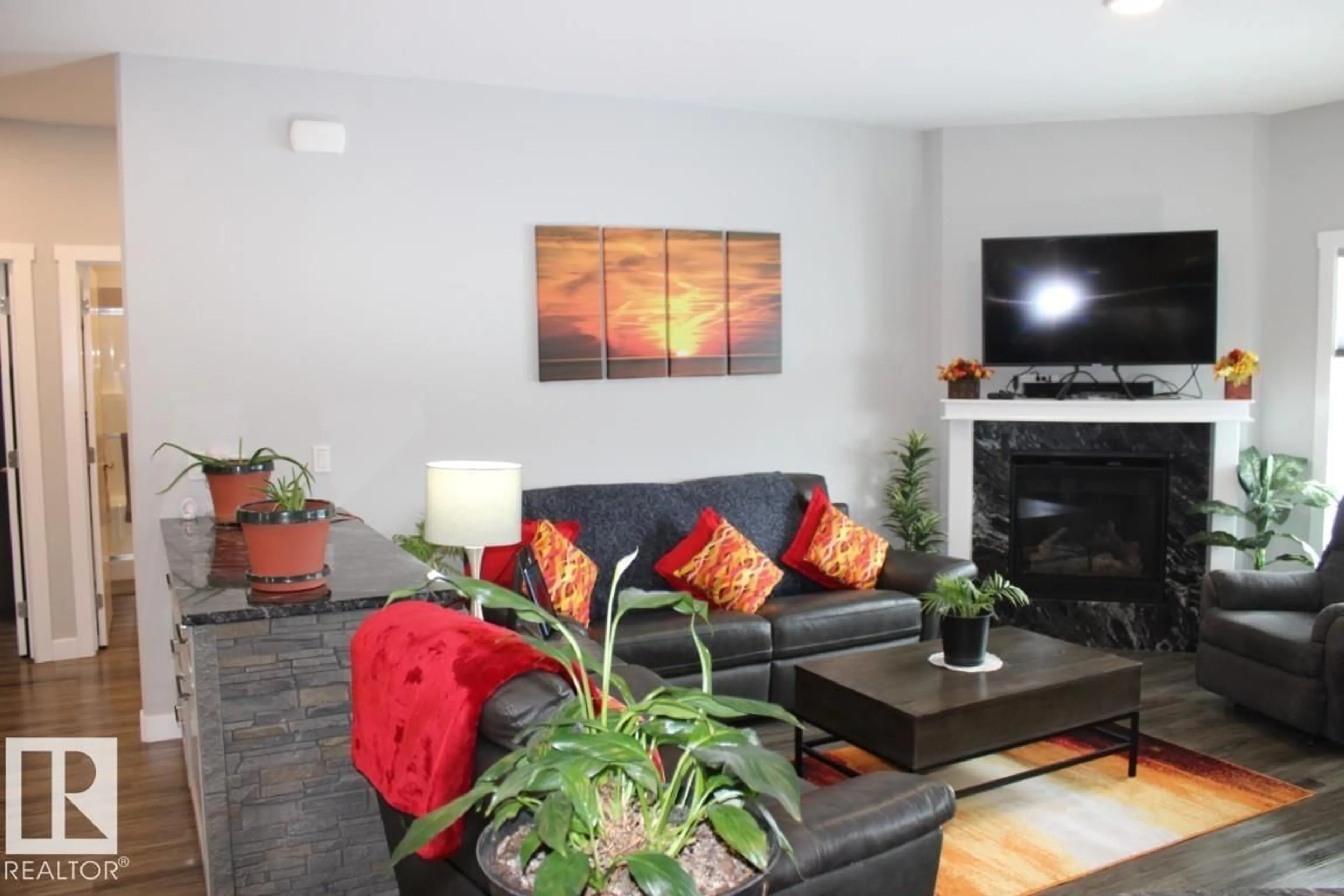 Living room with furniture, unknown for 22 - 6519 46 ST, Wetaskiwin Alberta T9A1Y5