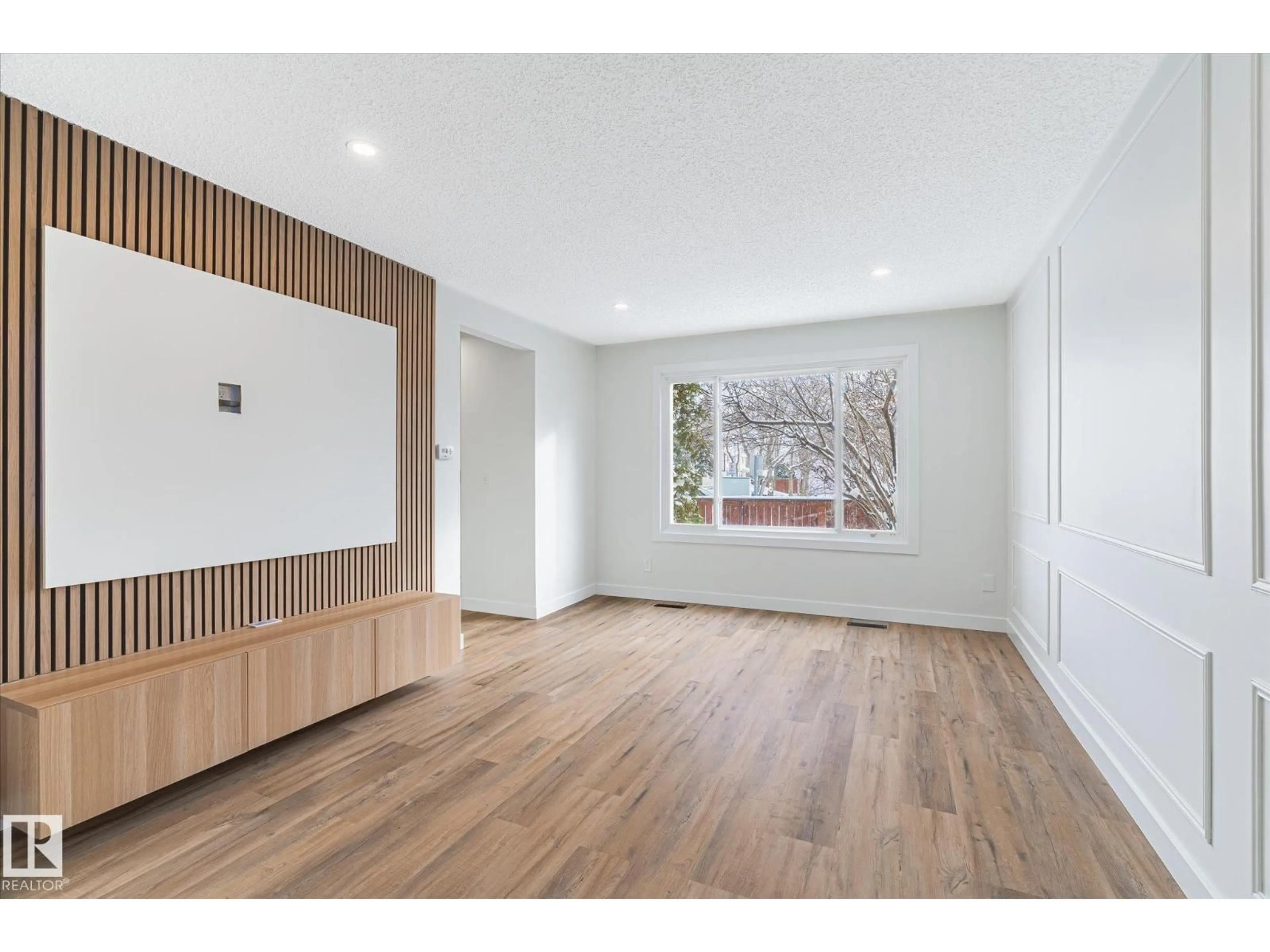 A pic of a room for 132 PRIMROSE GARDENS GD, Edmonton Alberta T5T0R1