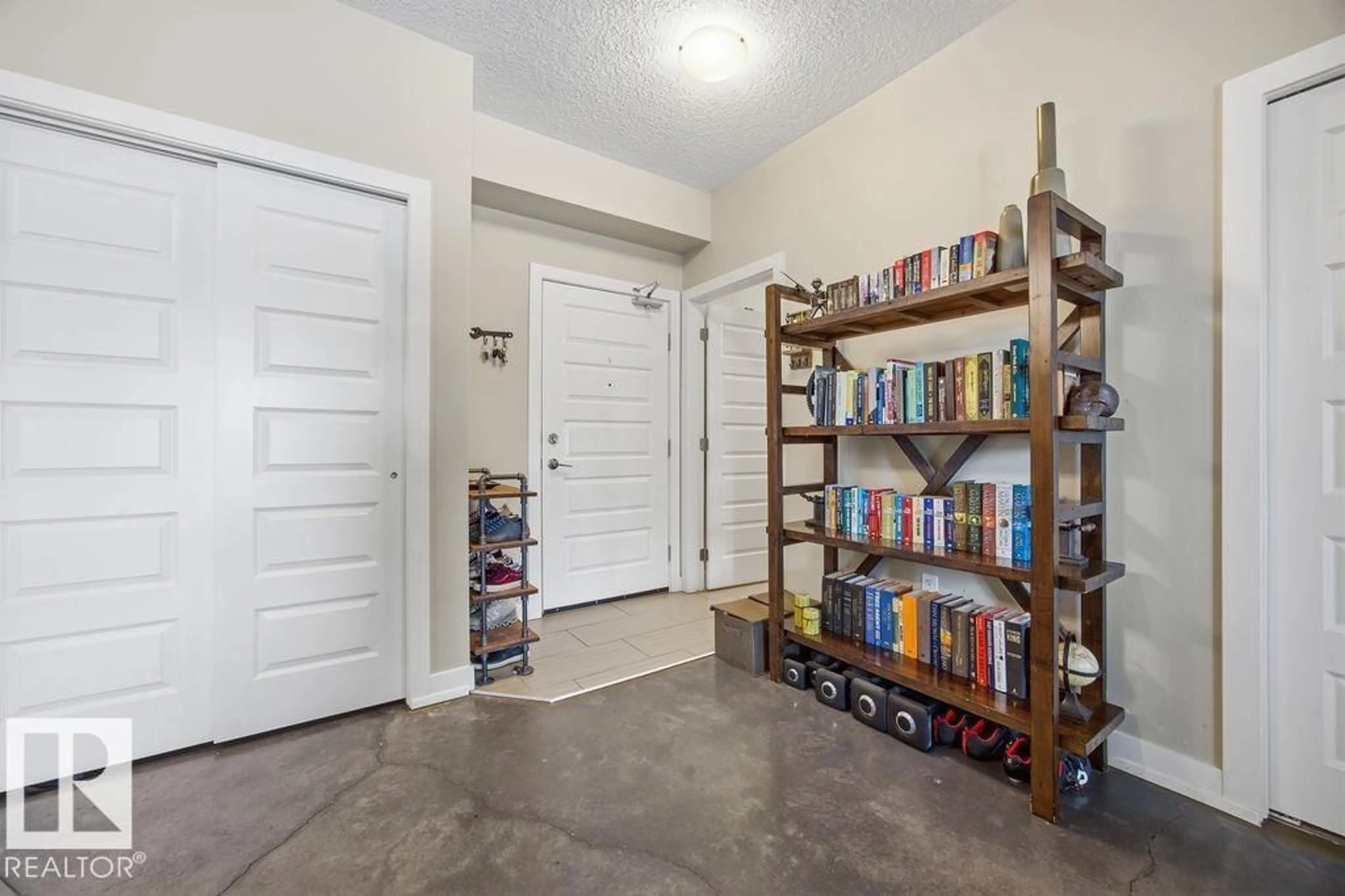 Indoor entryway for #112 - 1238 WINDERMERE WY, Edmonton Alberta T6W2J3