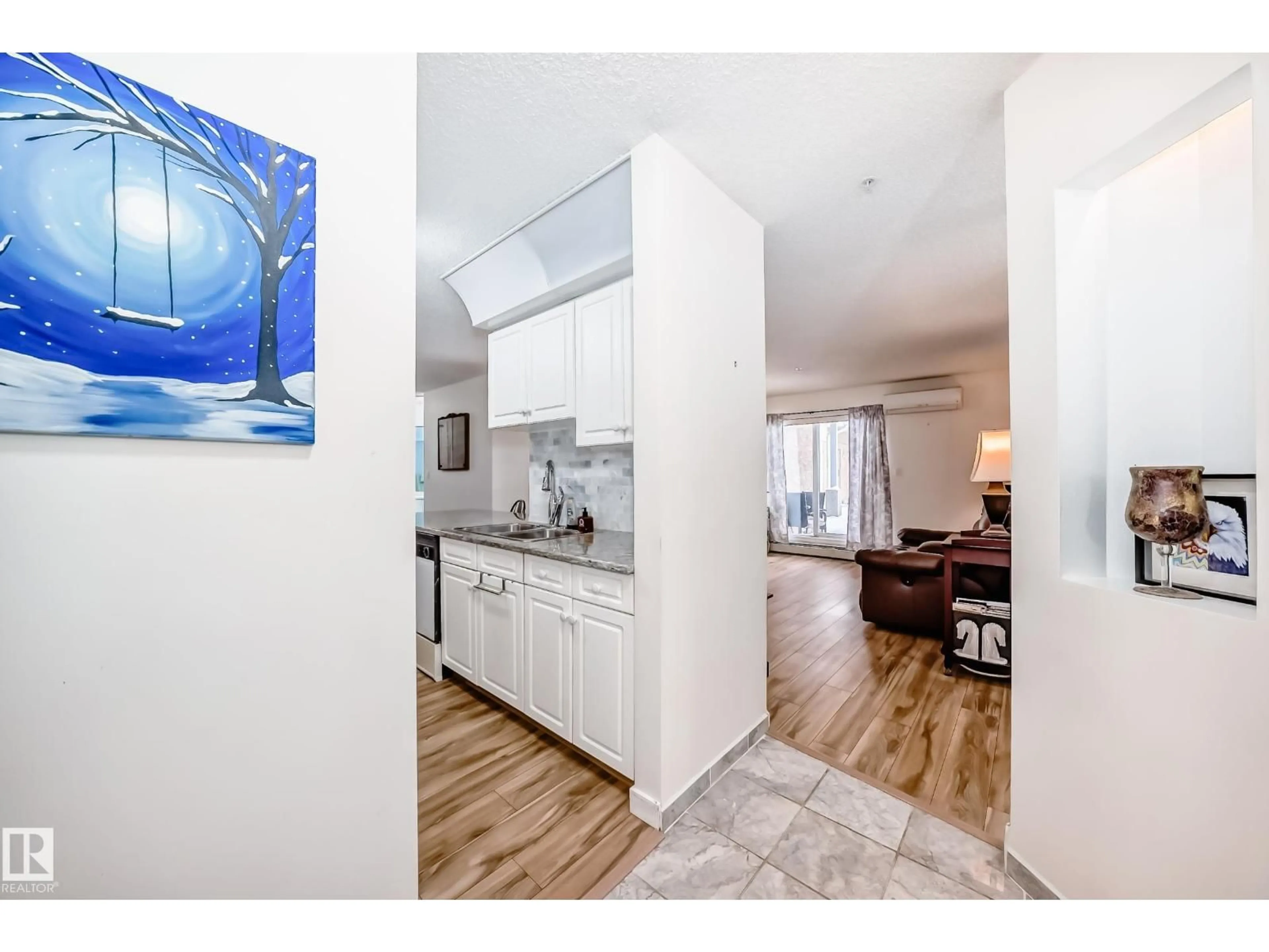 Unknown for 121 17459 98A AV, Edmonton Alberta T5T6H8