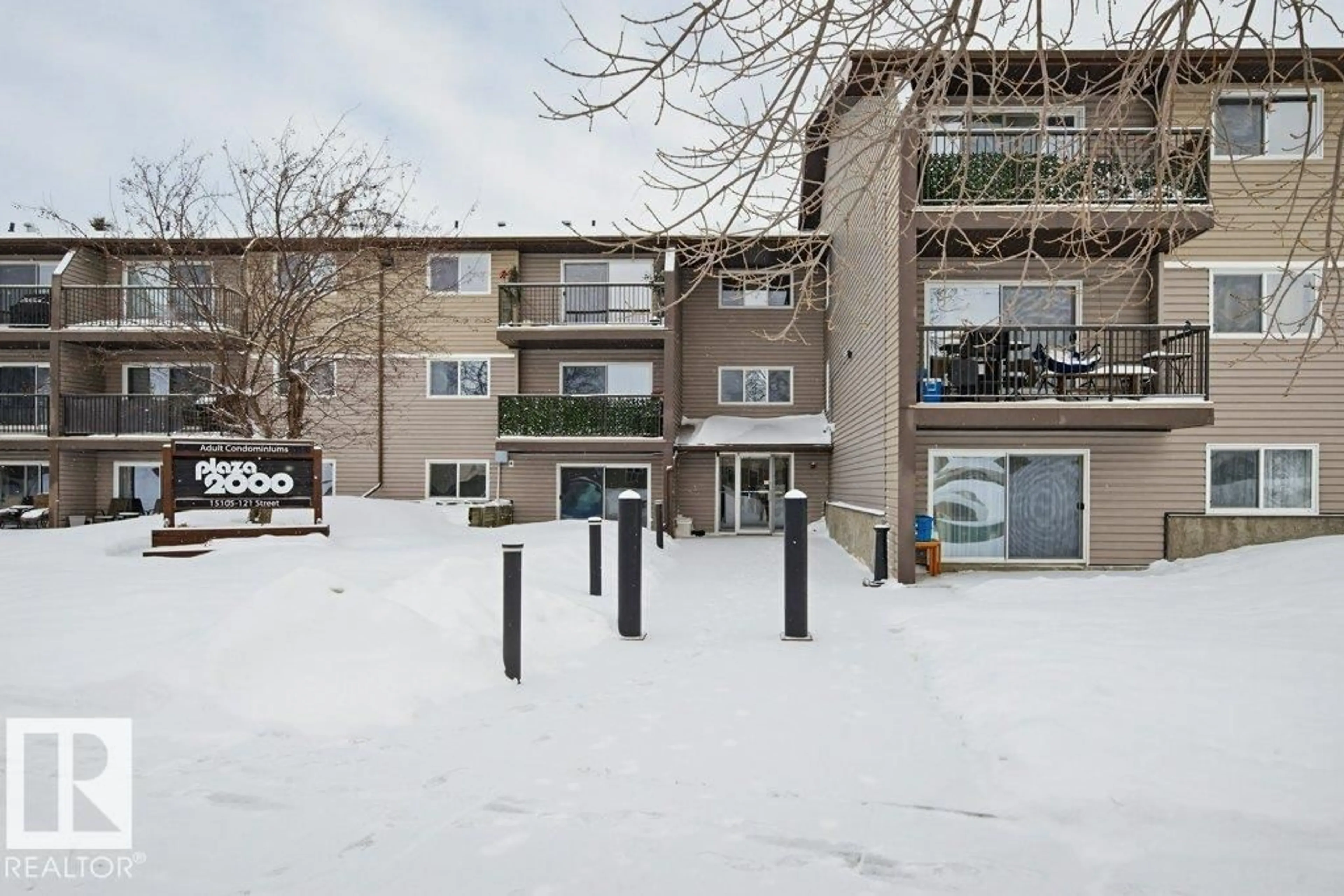 Patio, mountain view for #101 - 15105 121 ST, Edmonton Alberta T5X2G3