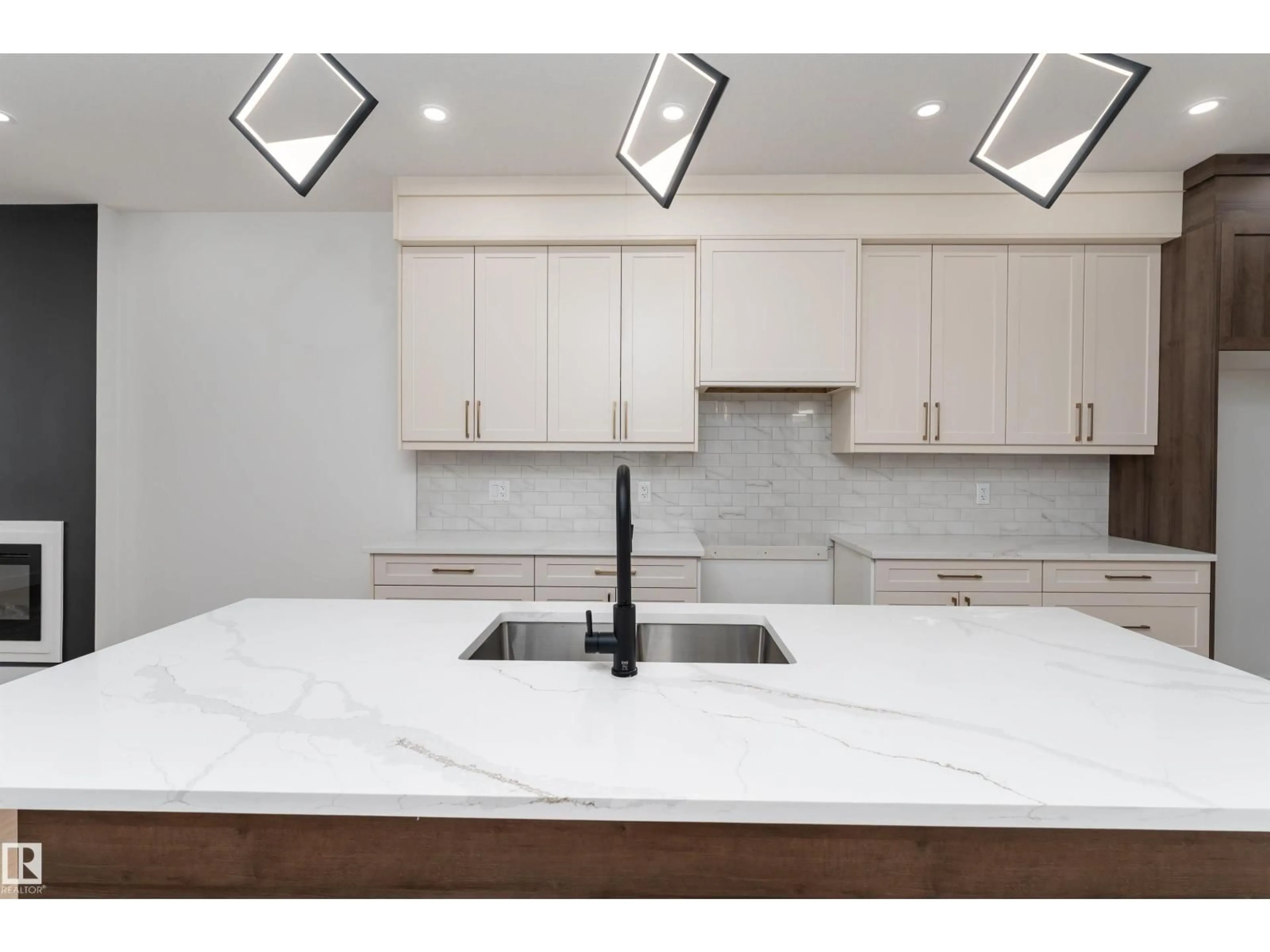 Open concept kitchen, ceramic/tile floor for NW - 3103 MAGPIE WY, Edmonton Alberta T5S0V3