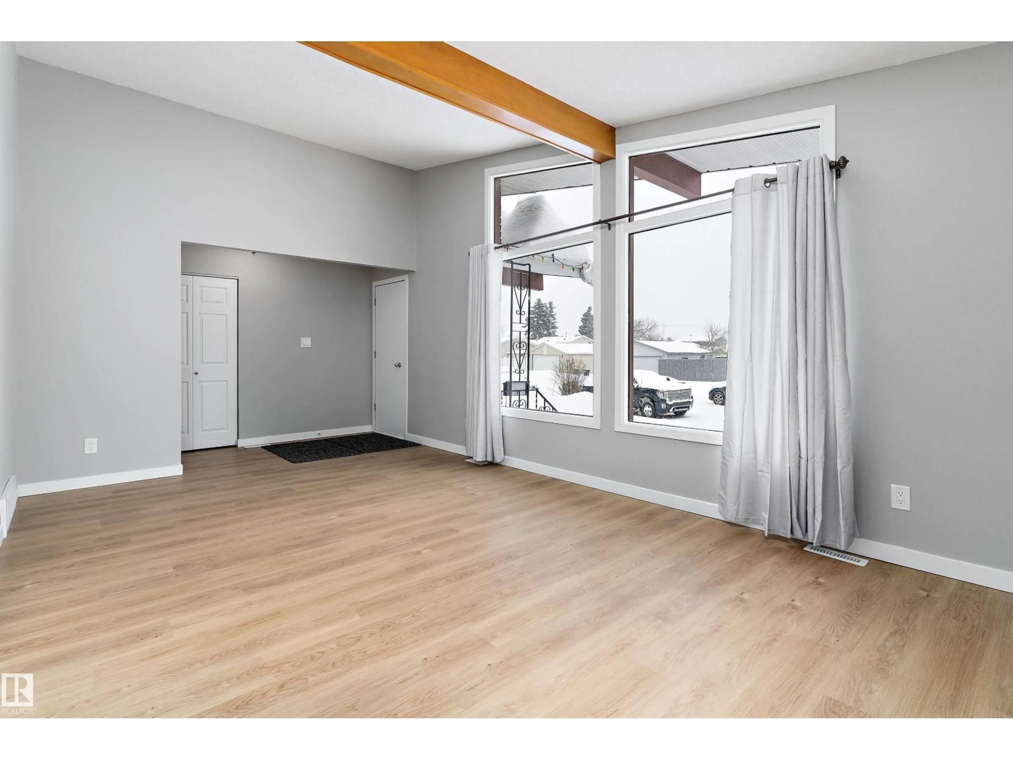 A pic of a room for 11436 143 AV, Edmonton Alberta T5X1L6